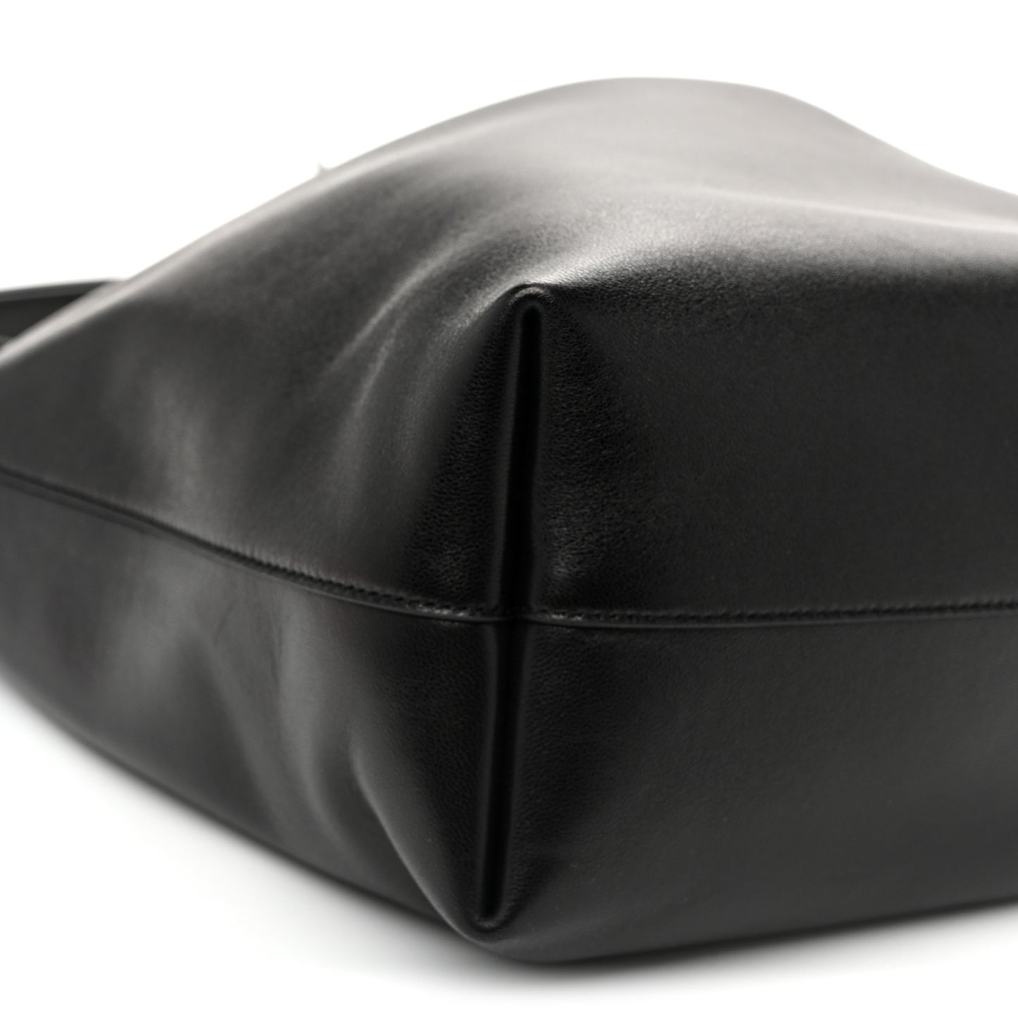 Lambskin Paris VII Pochon Black