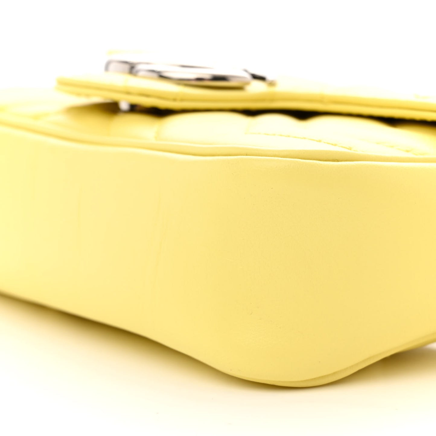 Calfskin Matelasse Super Mini GG Marmont Shoulder Bag Banana