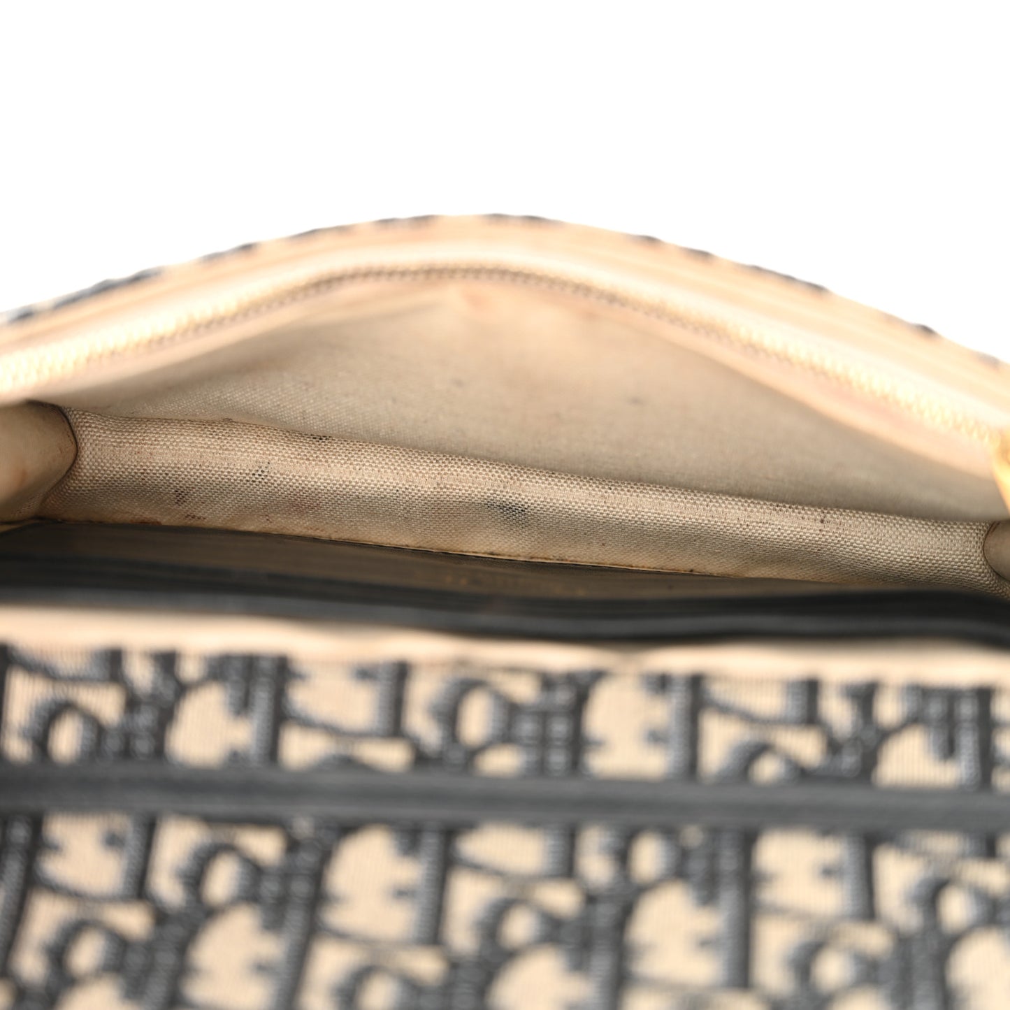 Oblique Saddle Chain Pouch Blue