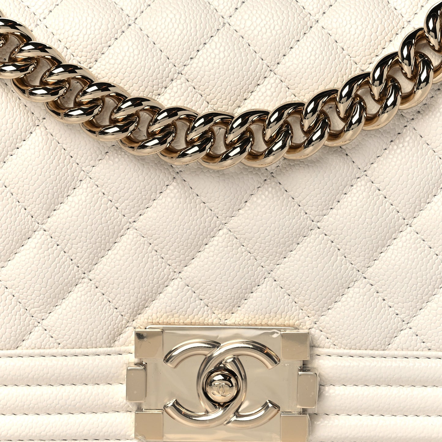 Caviar Quilted Medium Boy Flap Ivory