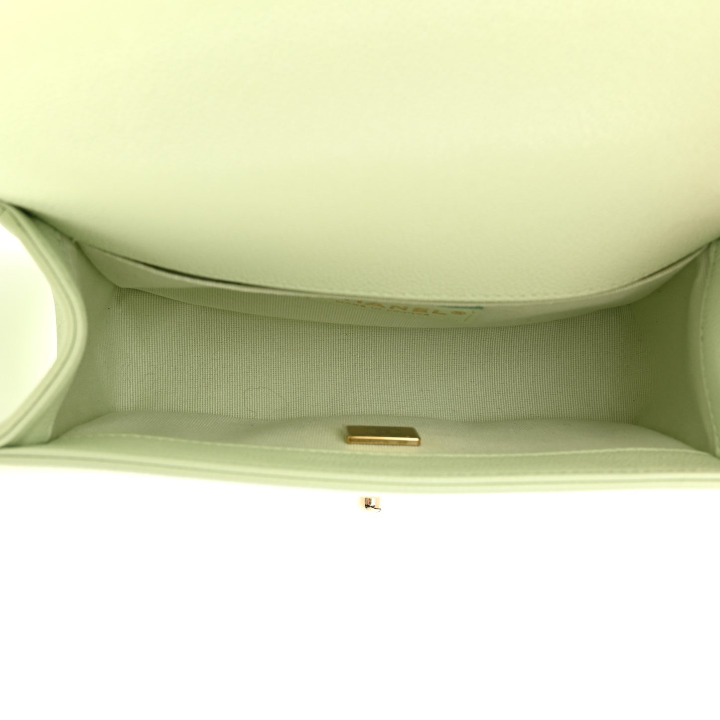 Caviar Chevron Quilted Small Boy Flap Light Green