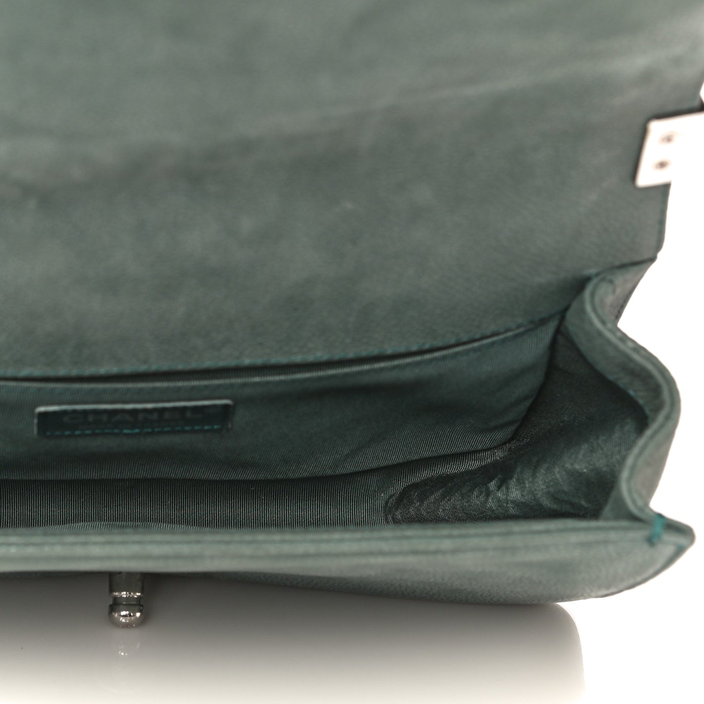 Iridescent Caviar Quilted Medium Boy Flap Green