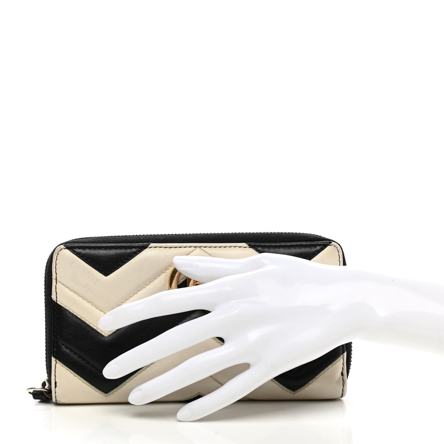 Calfskin Matelasse GG Marmont Zip Around Wallet Black White