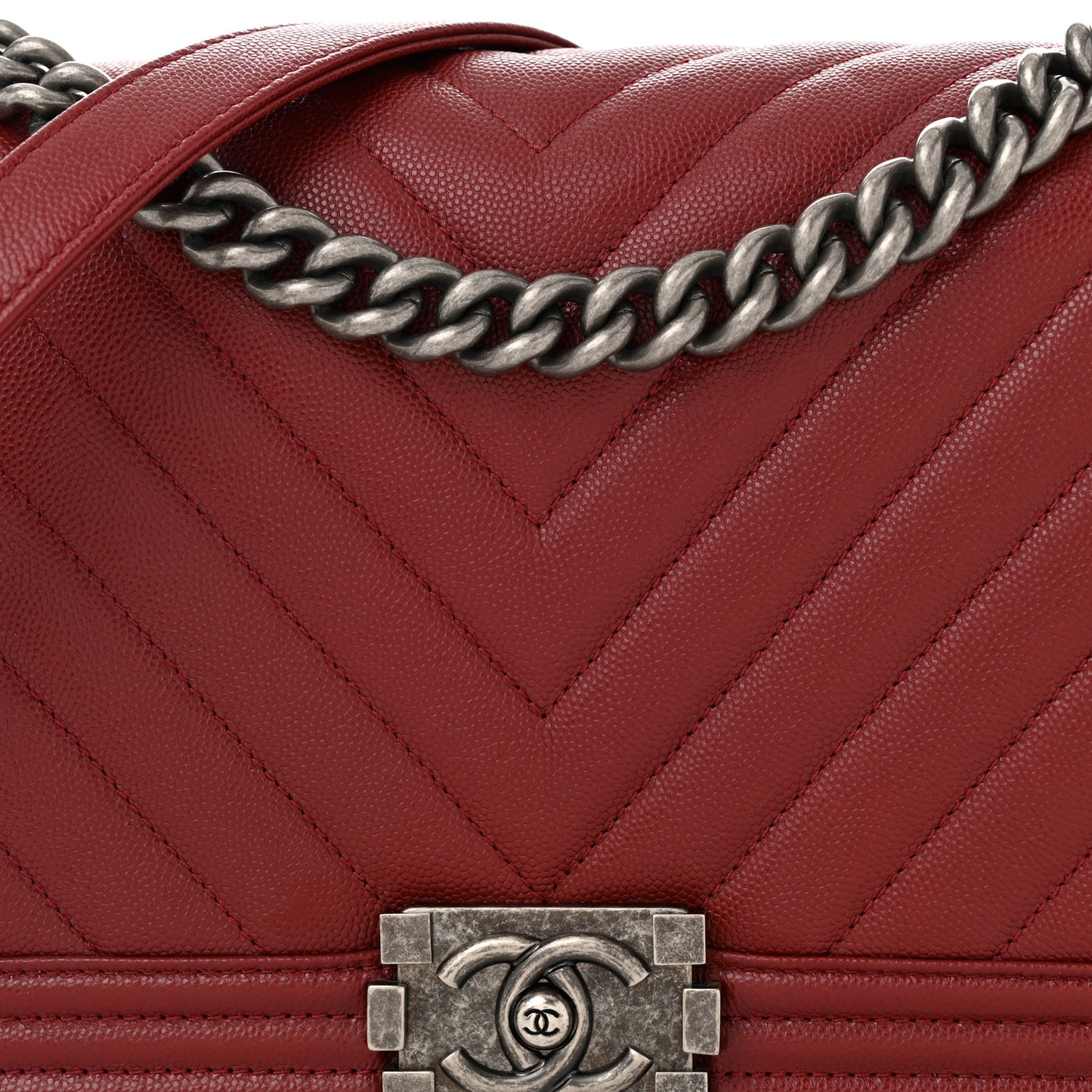 Caviar Chevron Quilted New Medium Boy Flap Red