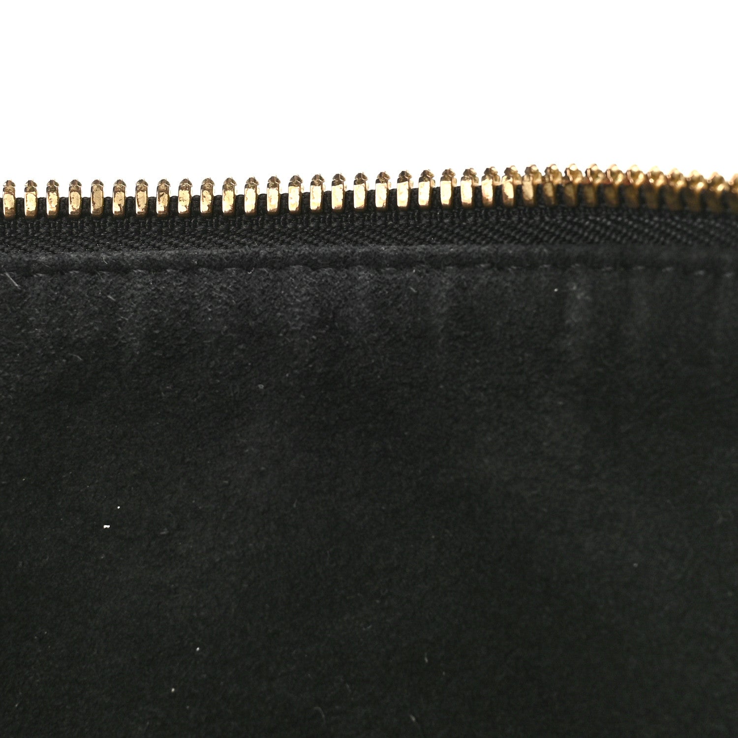 Louis Vuitton Reverse Monogram Triangle Softy 10 of 10