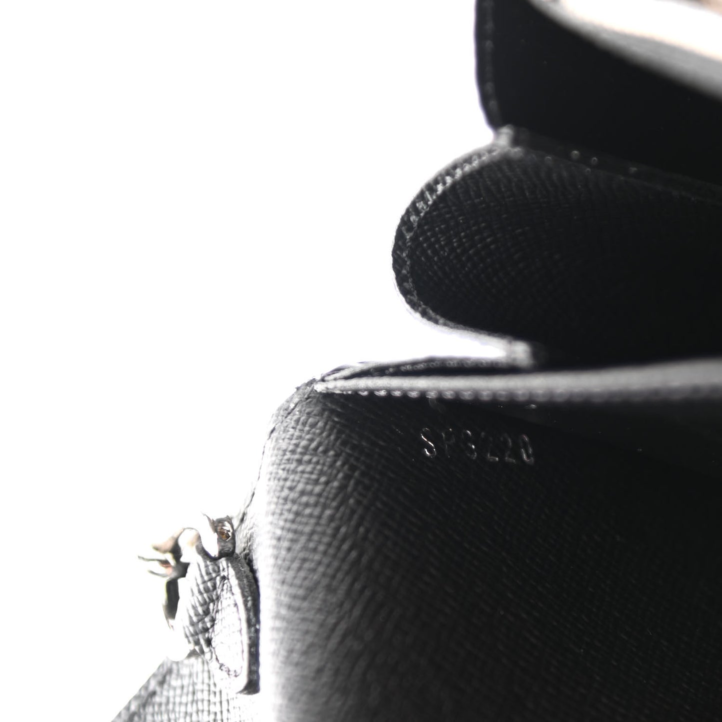 Epi Twist Chain Wallet Black