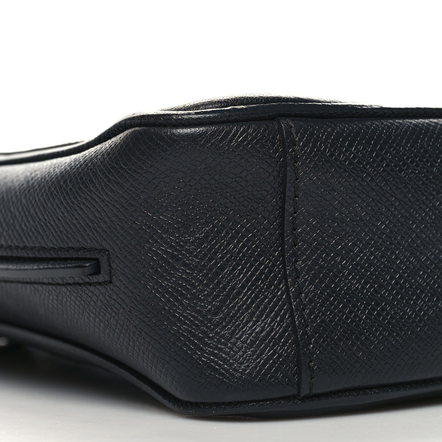 Taiga Roman PM Messenger Black