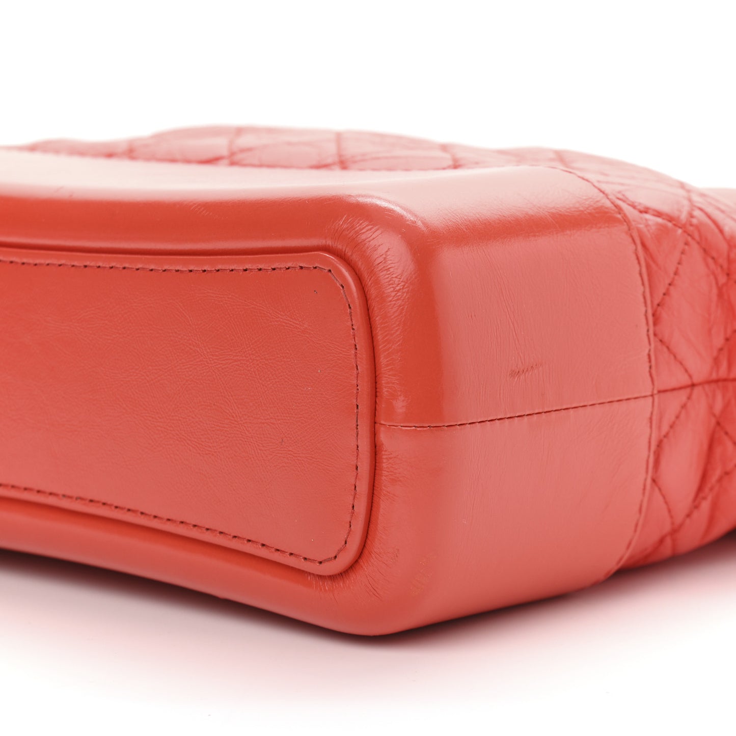 Aged Calfskin Quilted Medium Gabrielle Hobo Red