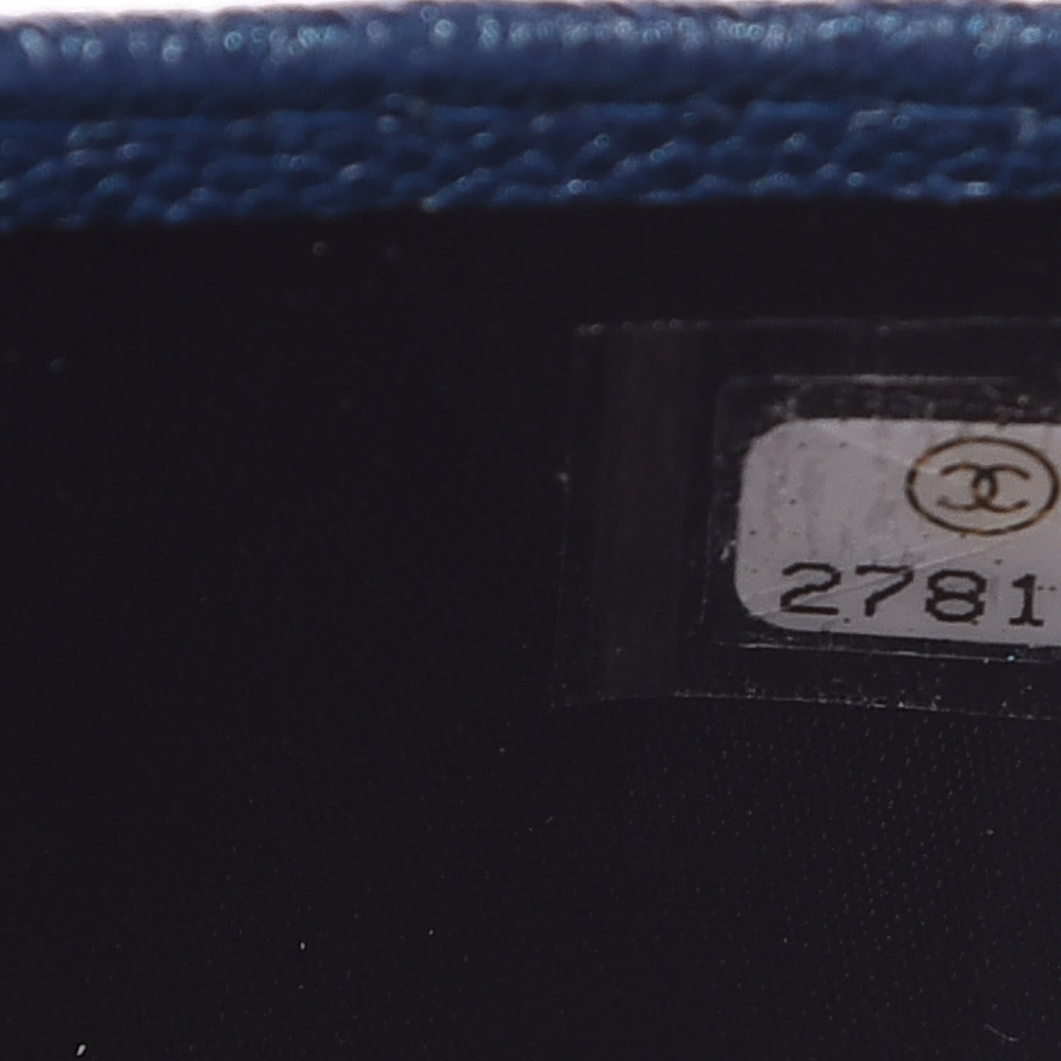Chanel Iridescent Caviar Quilted Card Holder Blue Fonce 8 of 8