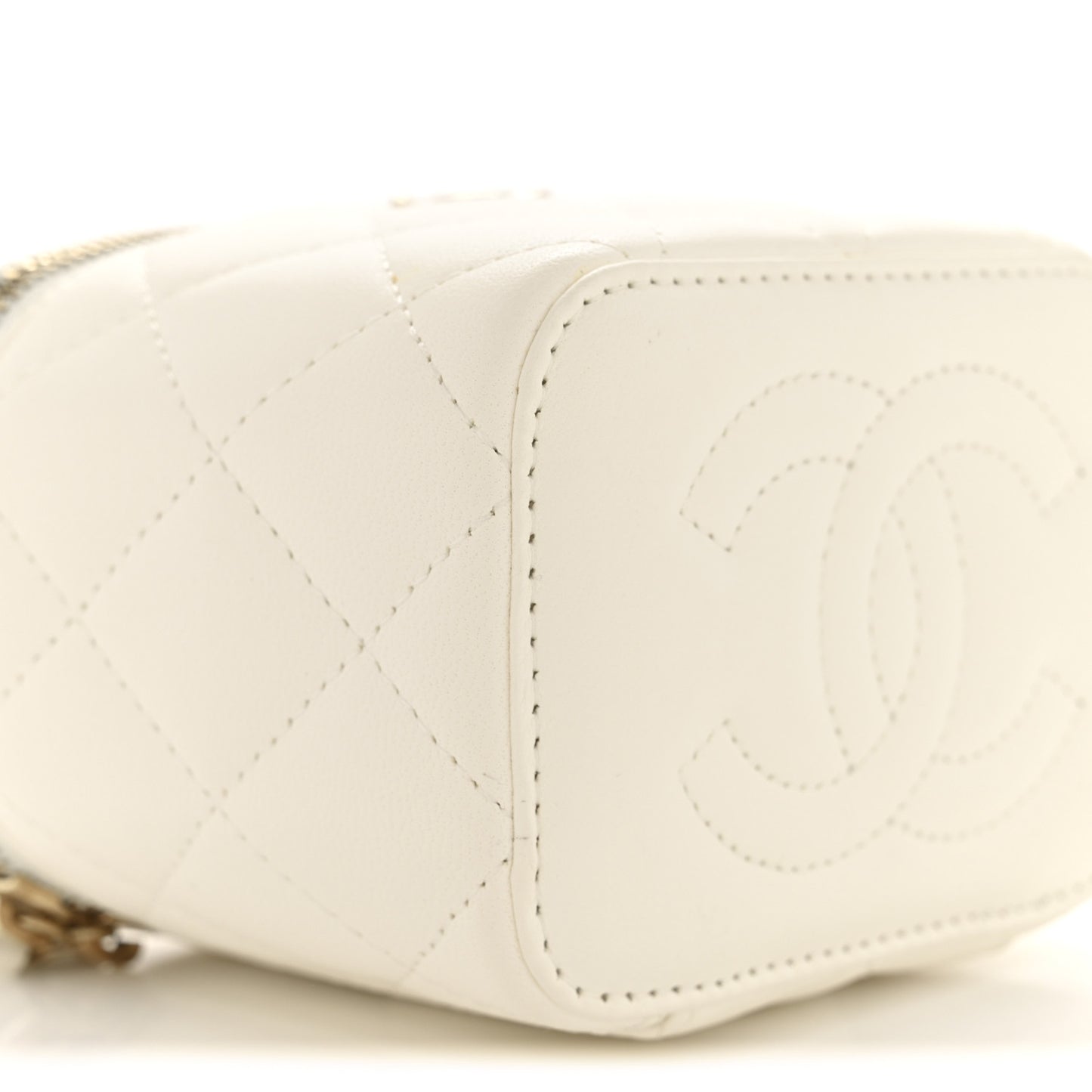 Lambskin Quilted Enamel Pearl Crush Mini Vanity Case With Chain White