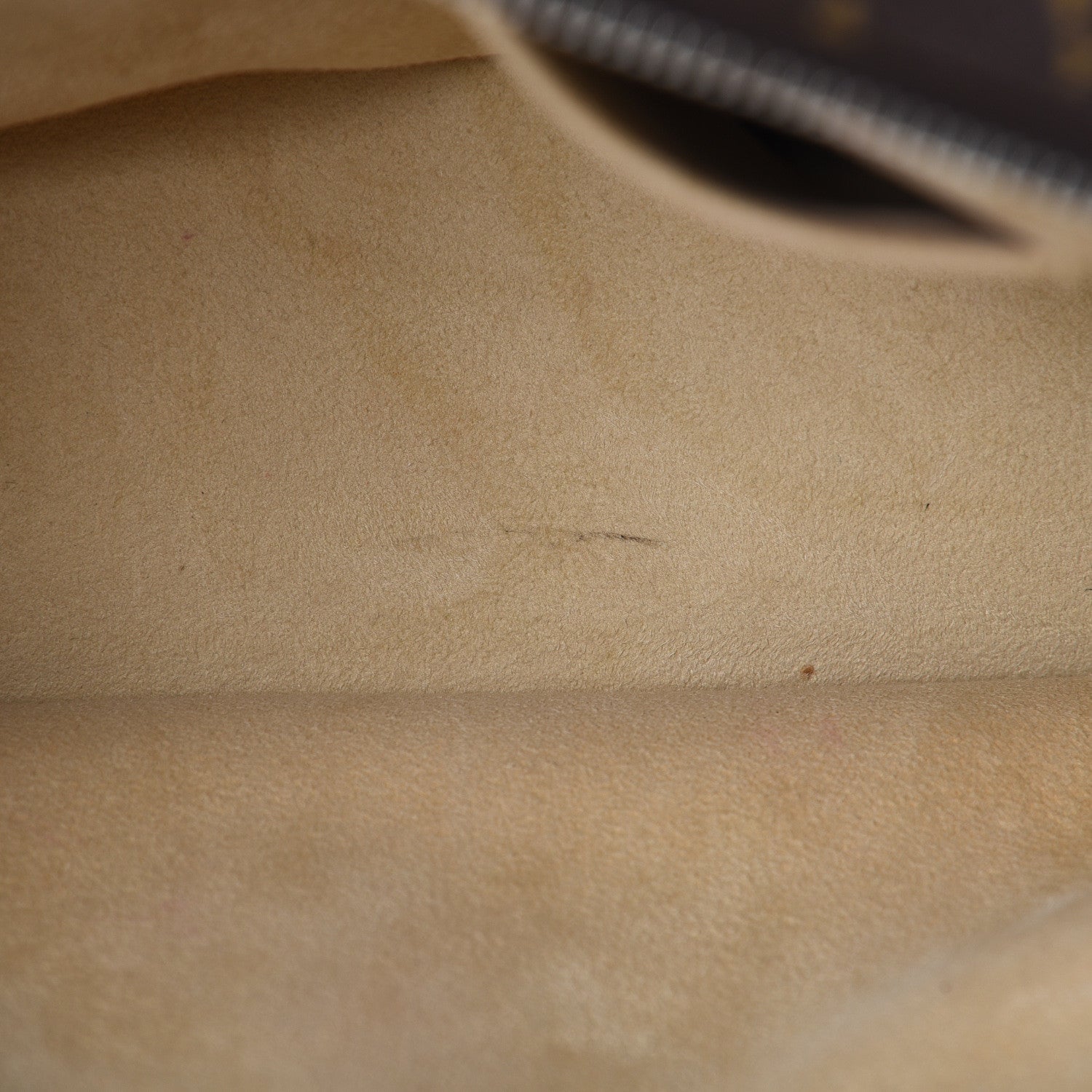 Louis Vuitton Monogram Manhattan PM 7 of 19