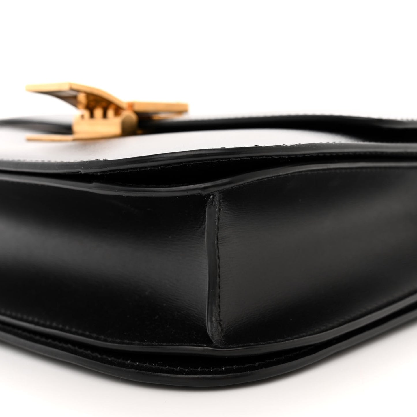 Box Calfskin Medium Classic Box Flap Bag Black