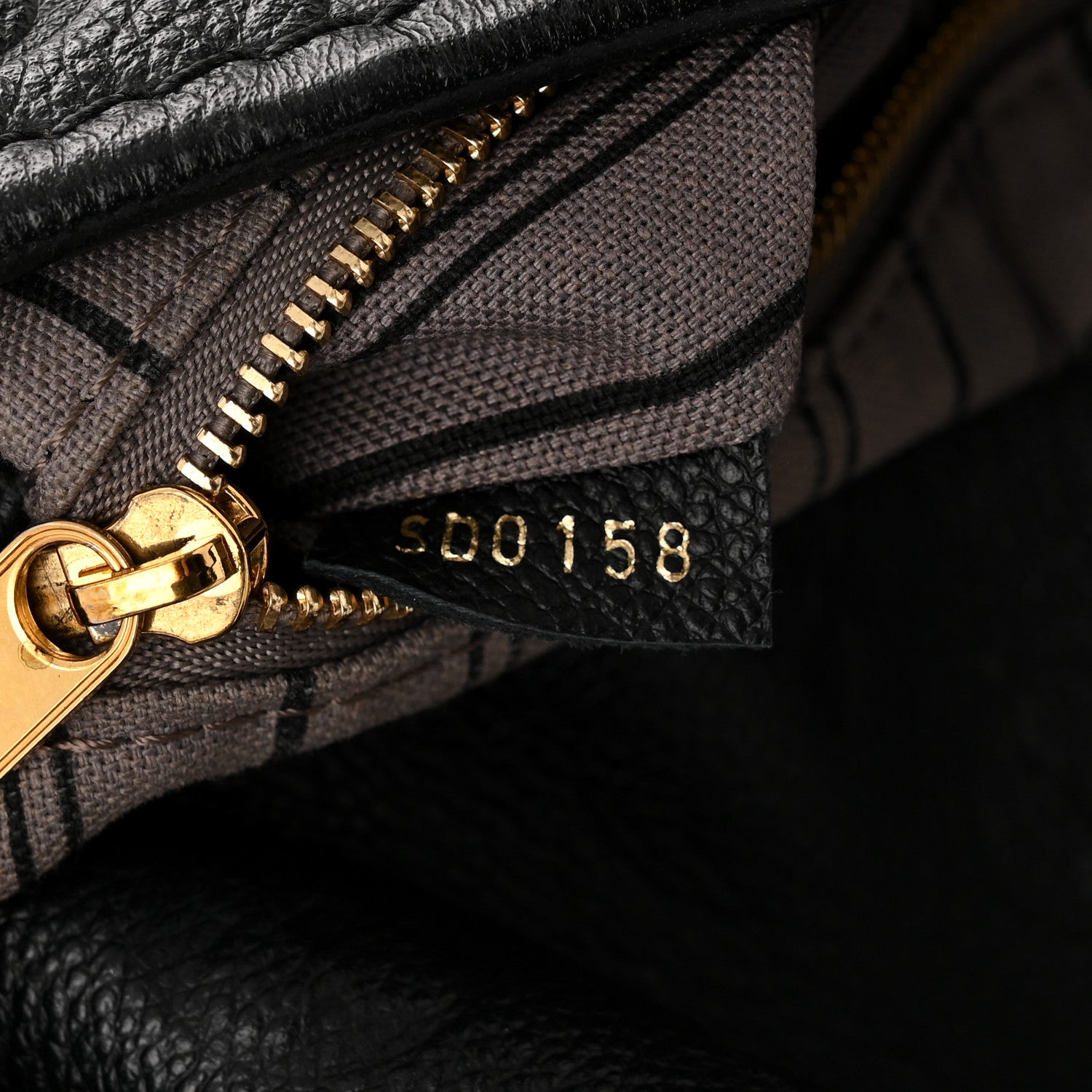 Louis Vuitton Empreinte Artsy MM Black 7 of 10