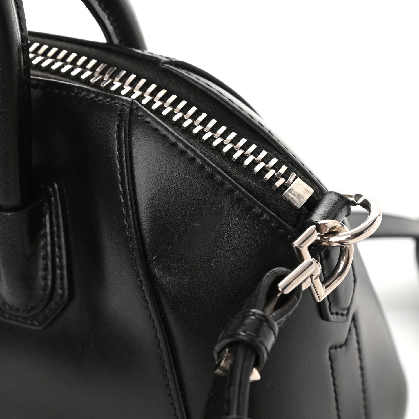 Shiny Lord Calfskin Mini Antigona Black