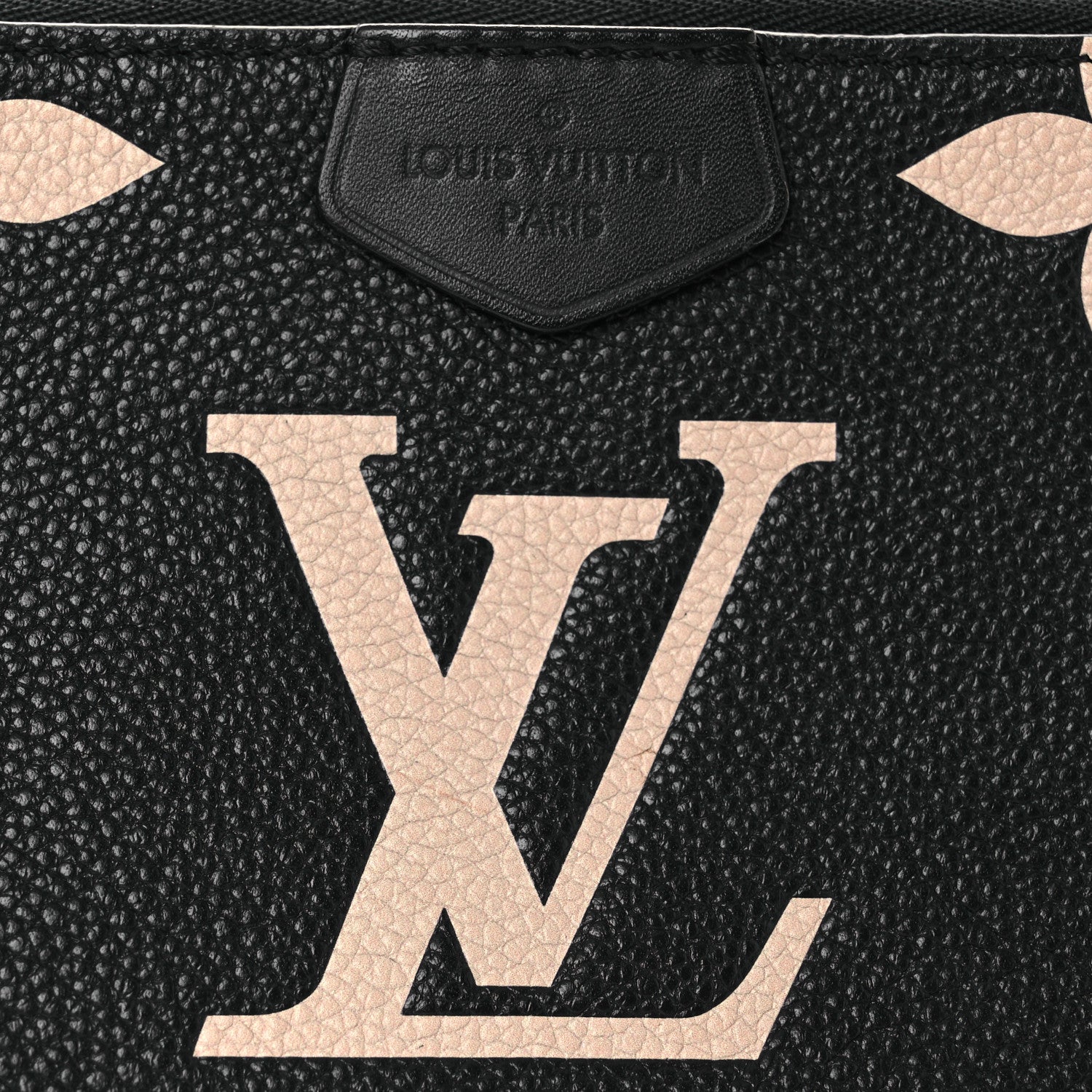 Louis Vuitton Empreinte Monogram Giant Multi Pochette Accessories Black Beige 7 of 9