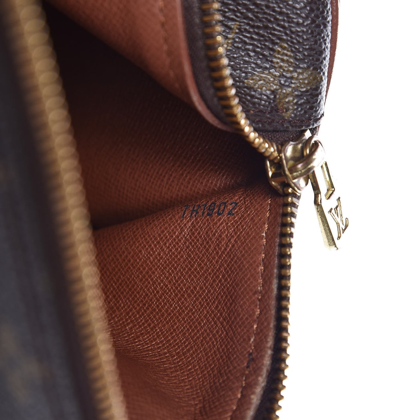 Monogram Papillon 30