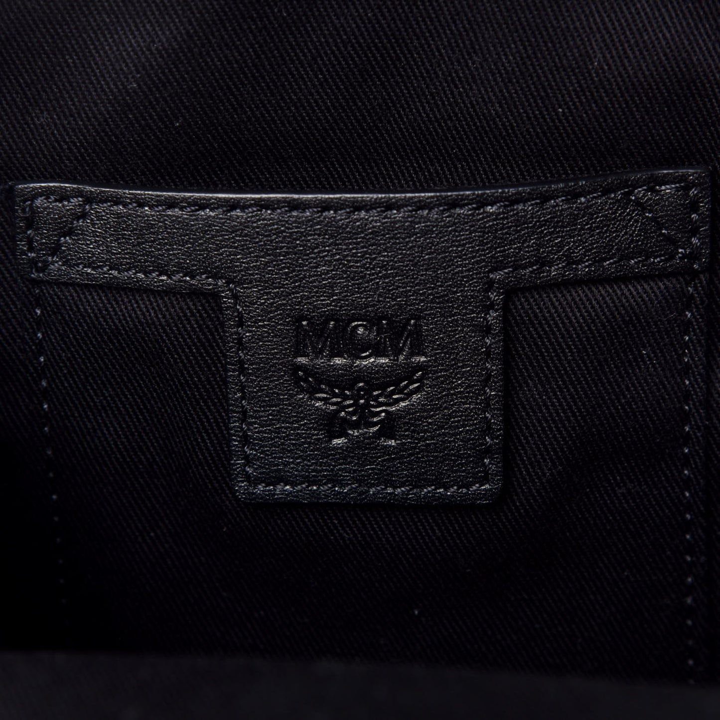 Visetos Crossbody Pouch Black