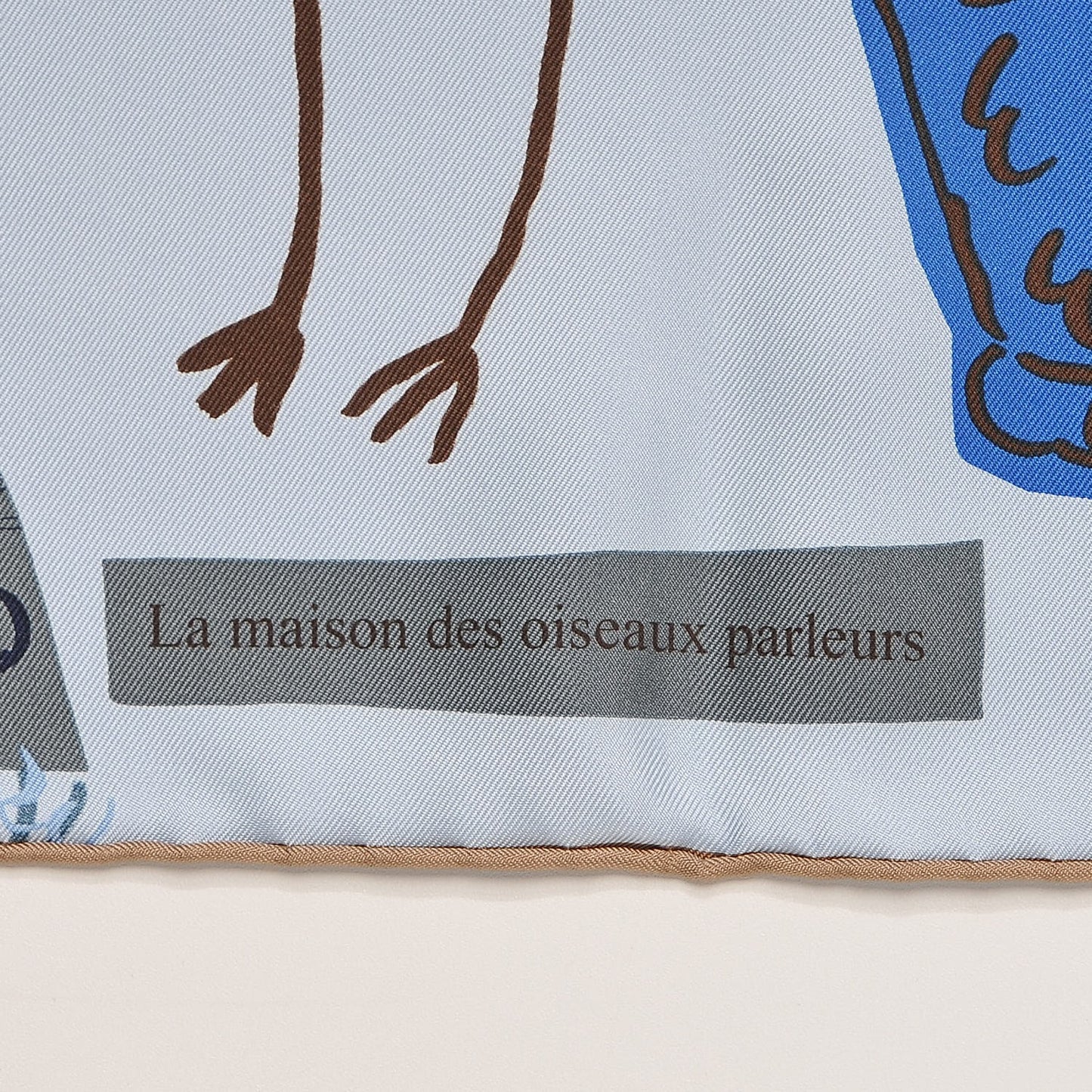 Silk La Maizeon Des Oiseaux Parleurs Scarf 90 Bleu Pale Peach Bleu