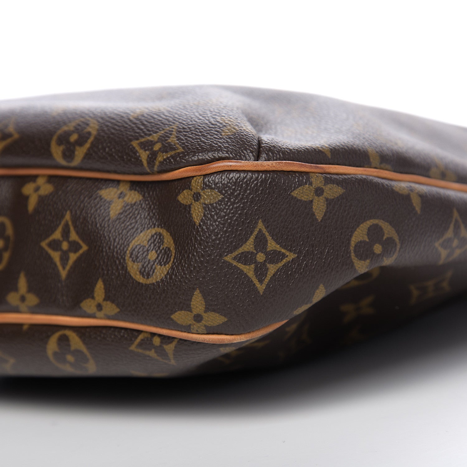 Louis Vuitton Monogram Odeon GM 16 of 16