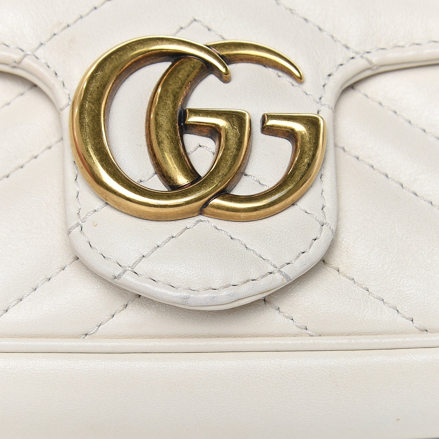 Calfskin Matelasse Super Mini GG Marmont Shoulder Bag White