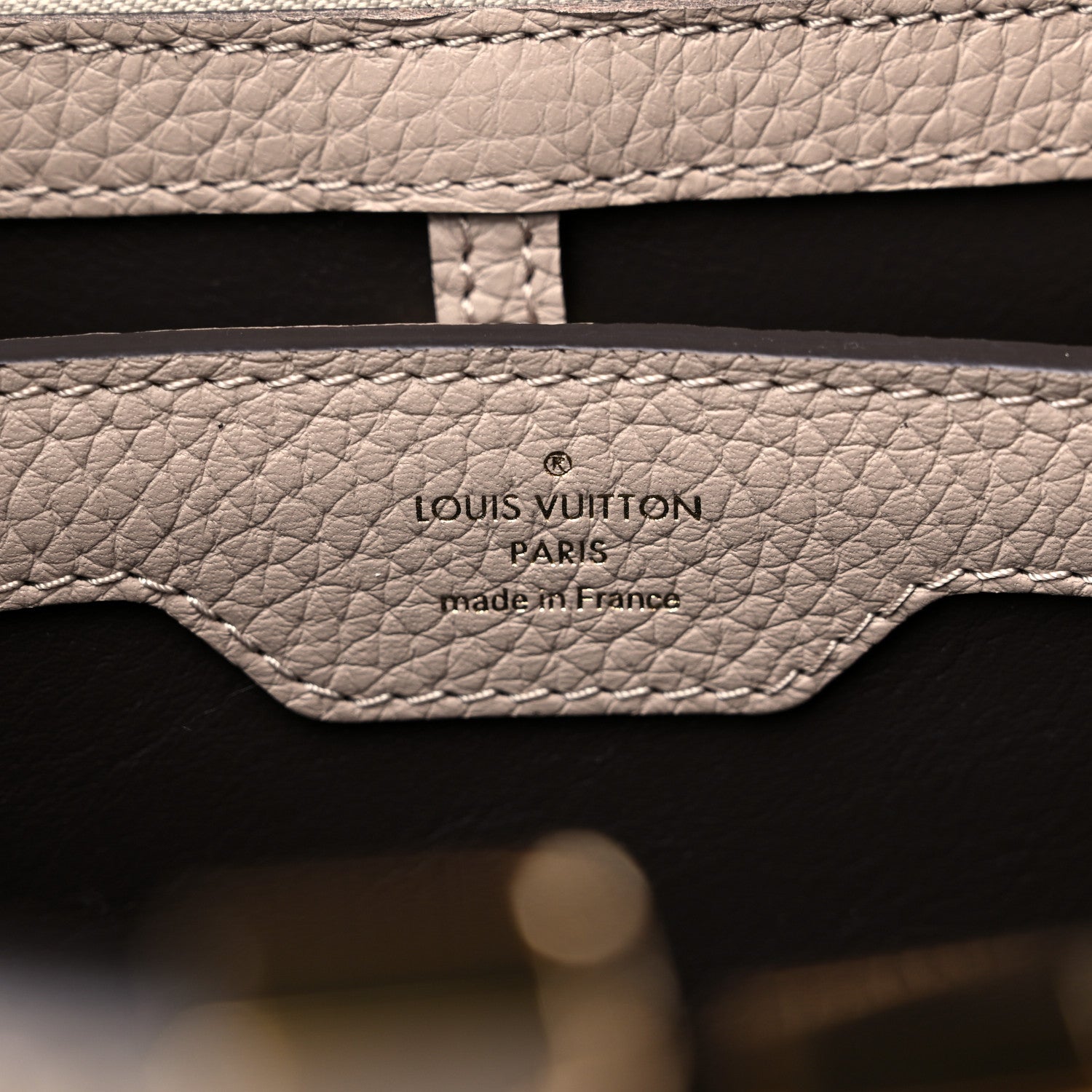 Louis Vuitton Taurillon Capucines MM Galet 6 of 8