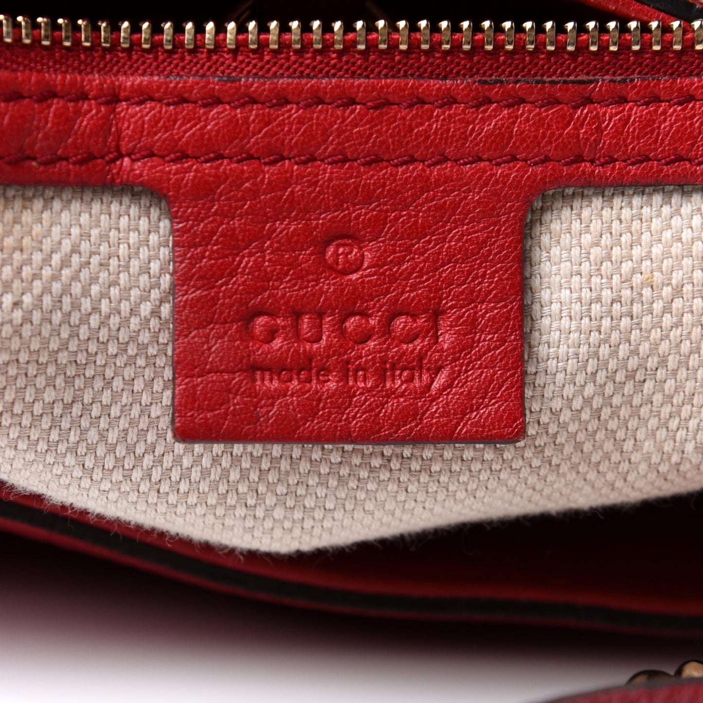 Pebbled Calfskin Medium Soho Chain Shoulder Bag Tabasco Red