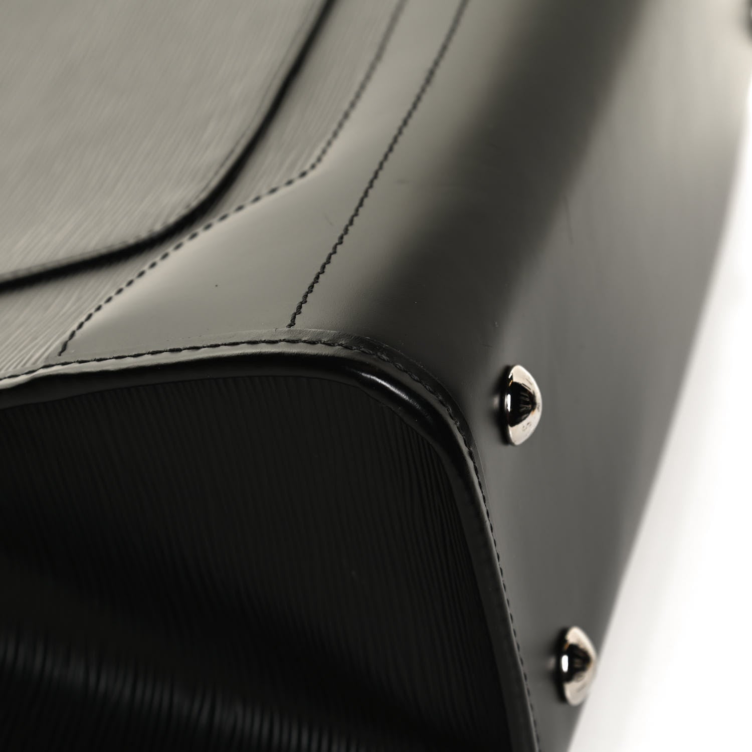 Louis Vuitton Epi Madeleine GM Black 11 of 13