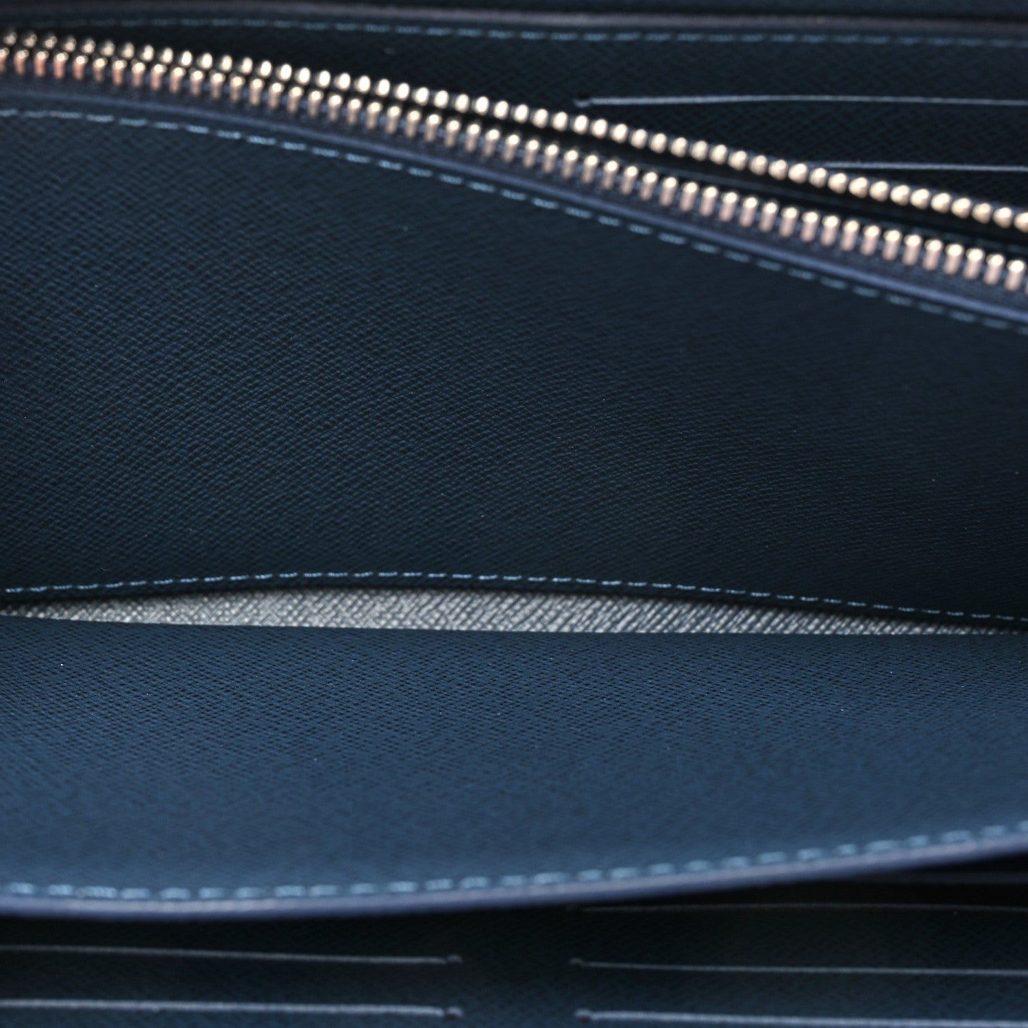 Louis Vuitton Taiga Zippy XL Wallet Blue Red 6 of 11