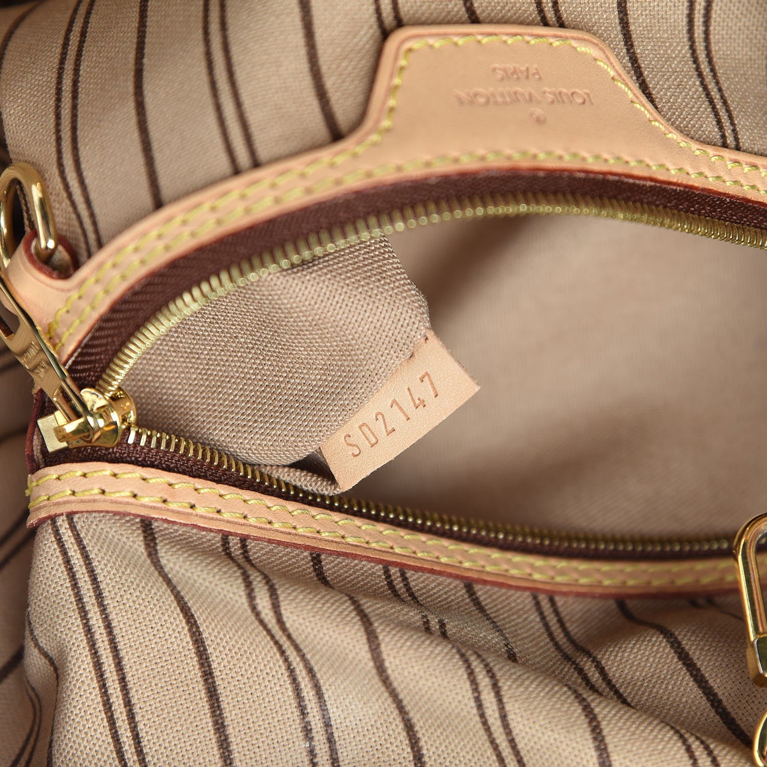 Louis Vuitton Monogram Delightful MM 8 of 17