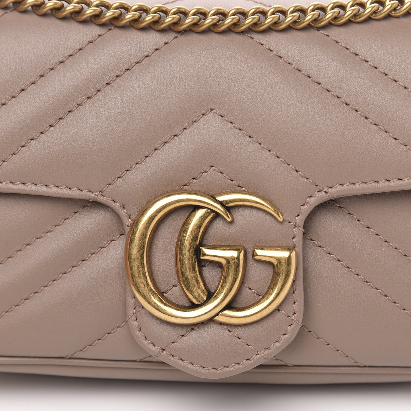 Calfskin Matelasse Super Mini GG Marmont Shoulder Bag Porcelain Rose