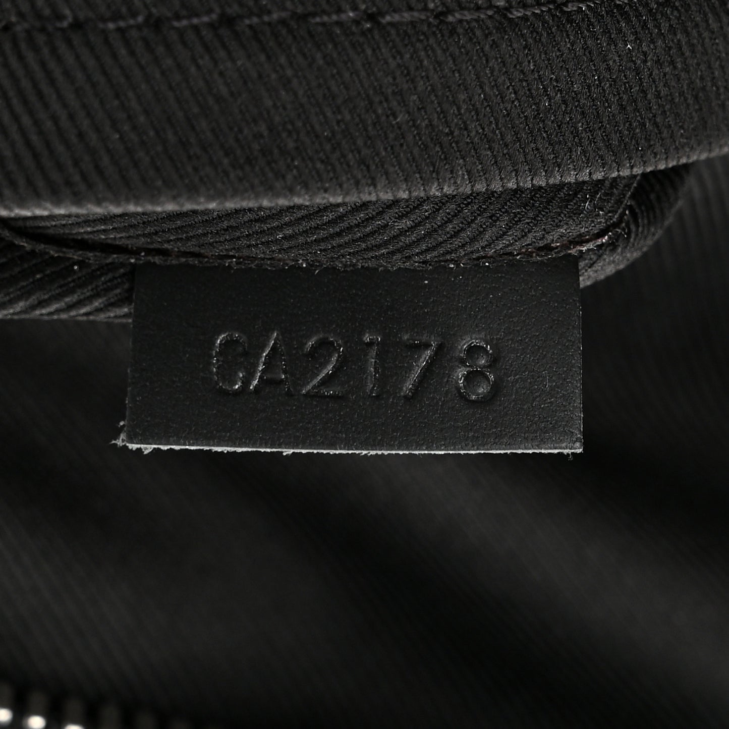 Damier Infini Messenger PM Onyx