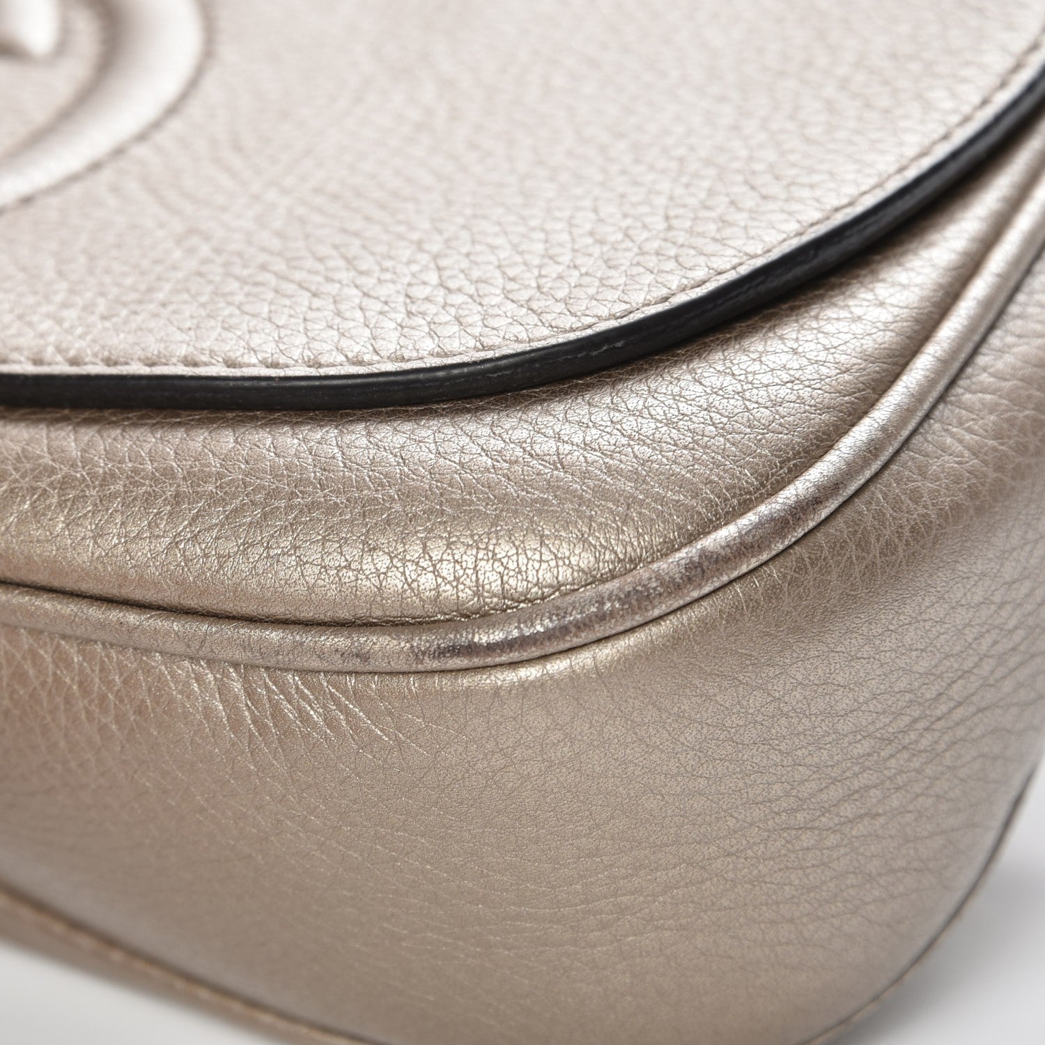 Gucci Metallic Pebbled Calfskin Medium Soho Flap Crossbody Golden Beige 10 of 10