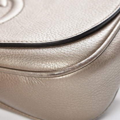 Gucci Metallic Pebbled Calfskin Medium Soho Flap Crossbody Golden Beige 10 of 10