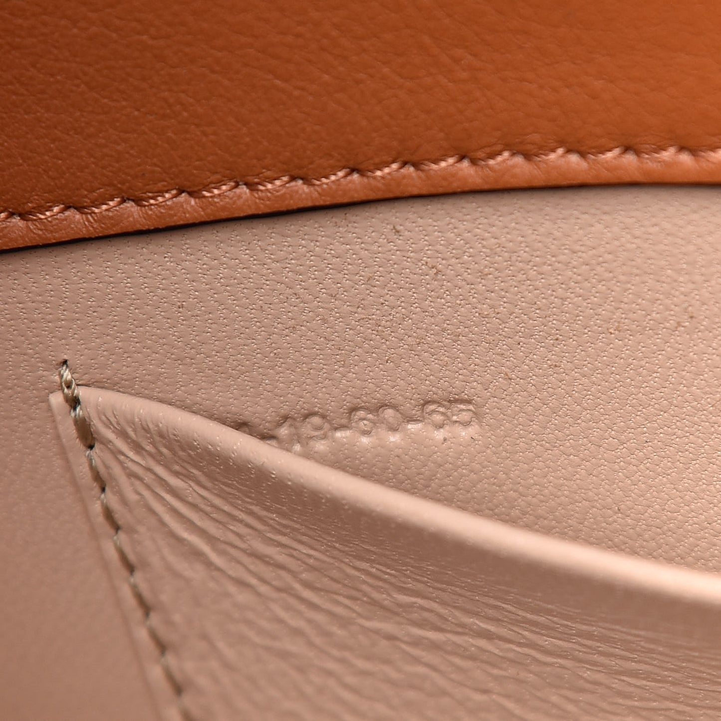Spazzolato Sfumato Lambskin Calfskin Small Nile Bracelet Minaudiere Bag Caramel