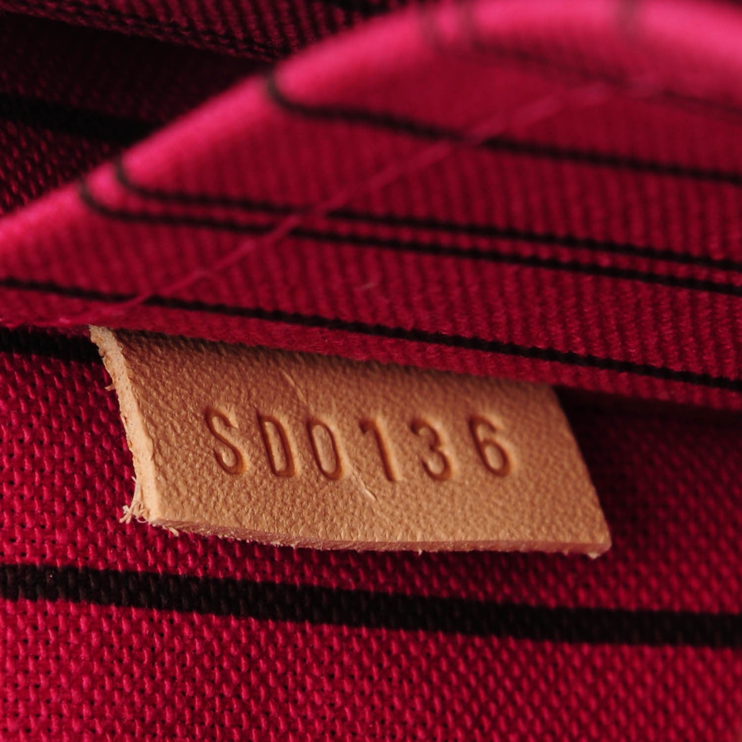 Louis Vuitton Monogram Neverfull MM GM Pochette Pivoine 8 of 8