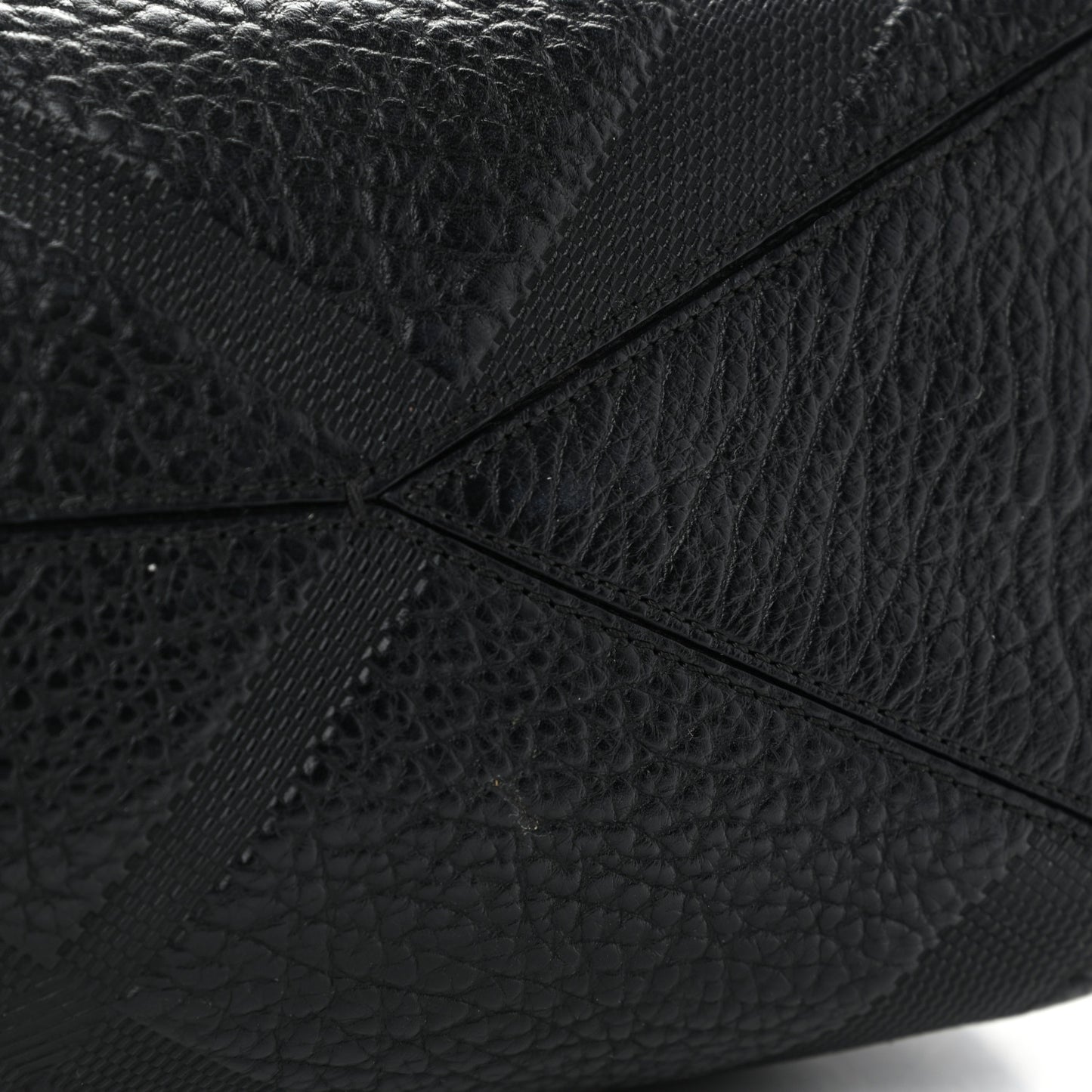 Heritage Grain Check Embossed Medium Dewsbury Tote Black