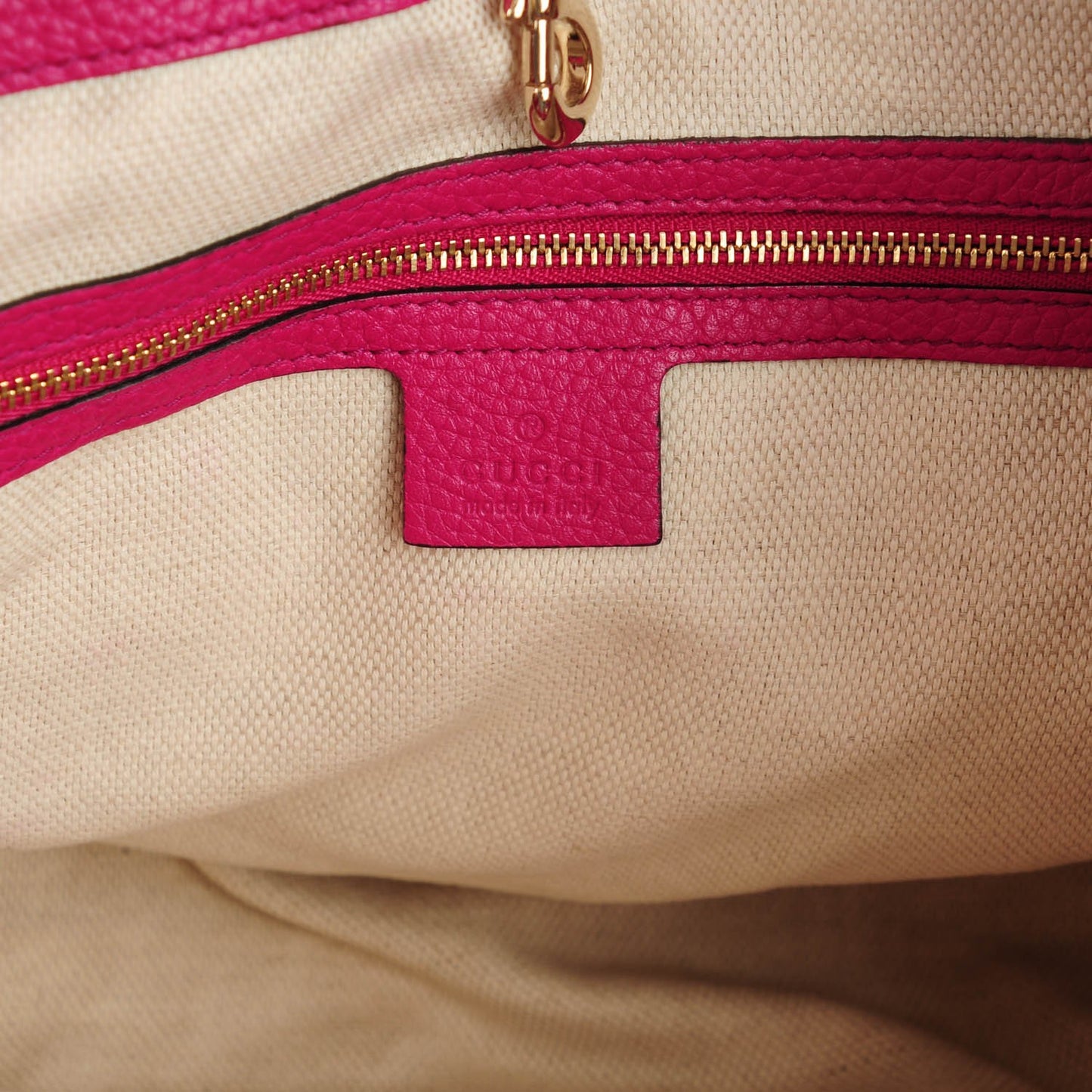 Cellarius Calfskin Medium Soho Chain Shoulder Bag Bright Bouganville
