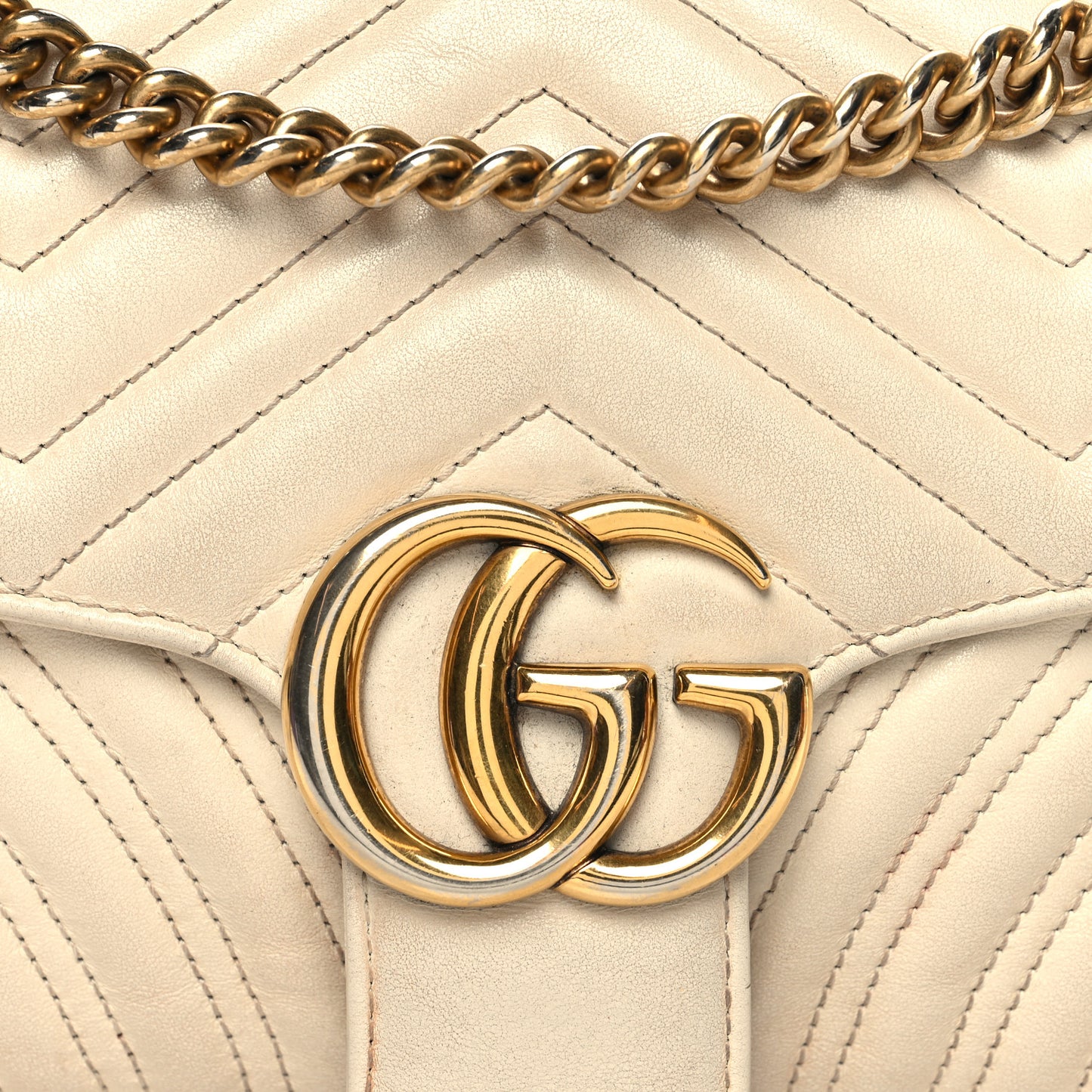 Calfskin Matelasse Small GG Marmont Shoulder Bag White