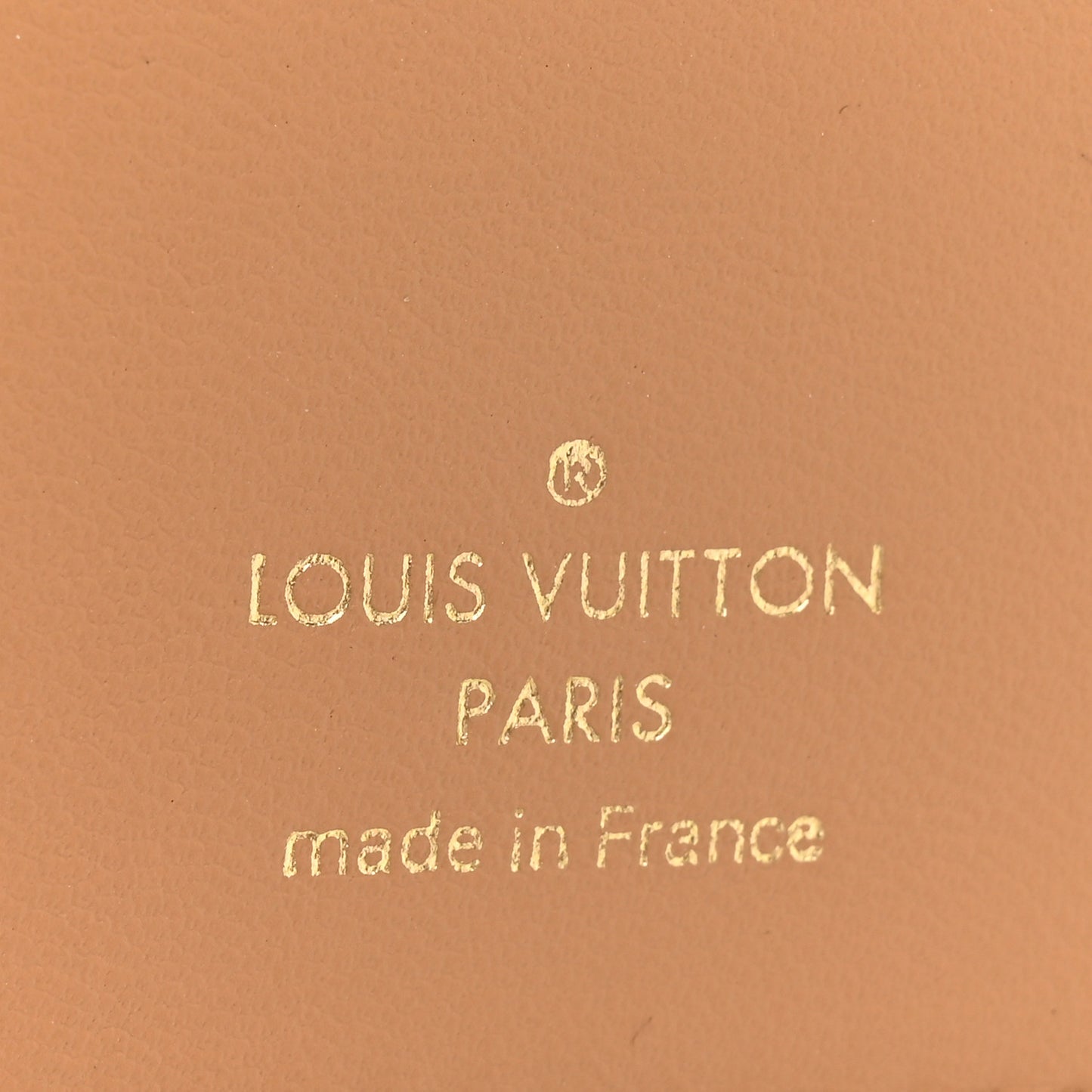 Taurillon LV Vertical Capucines Wallet Black Arizona