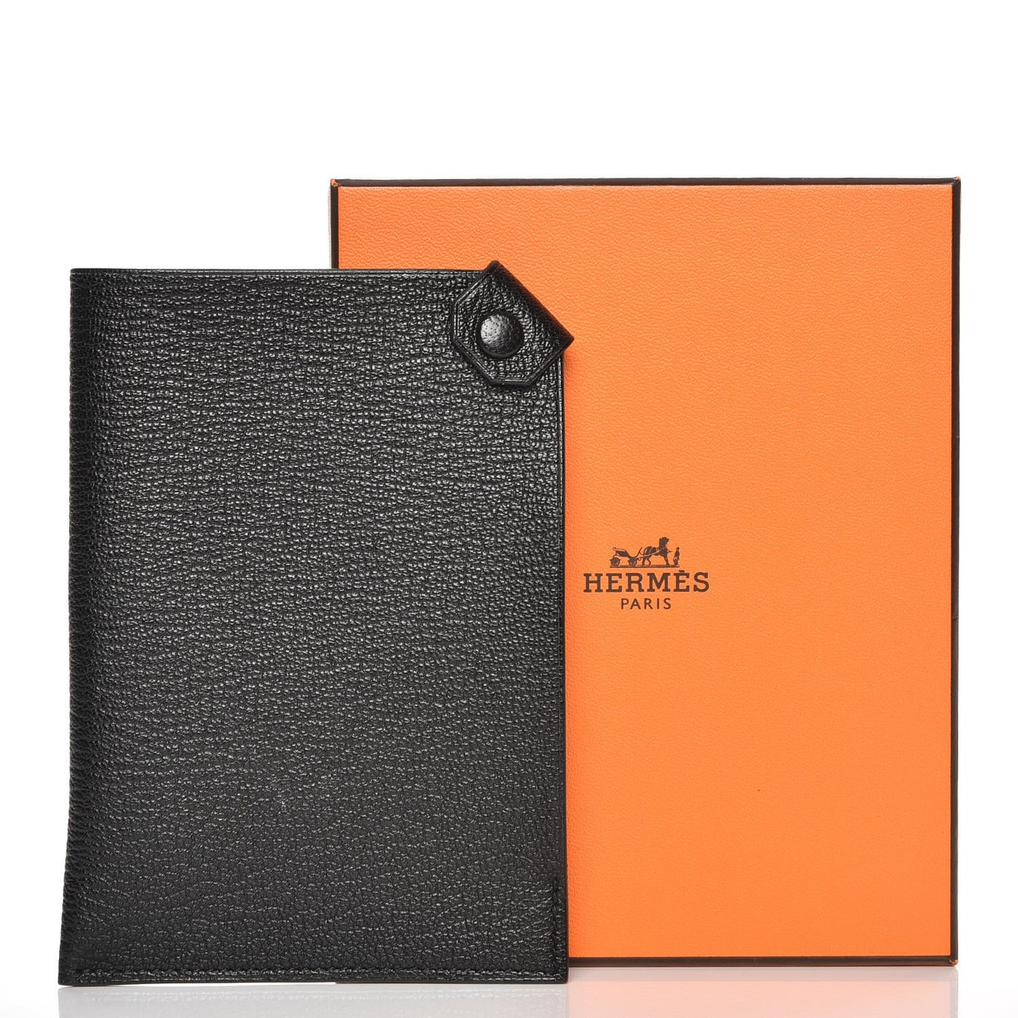 Chevre Mysore Tarmac PM Passport Holder Black