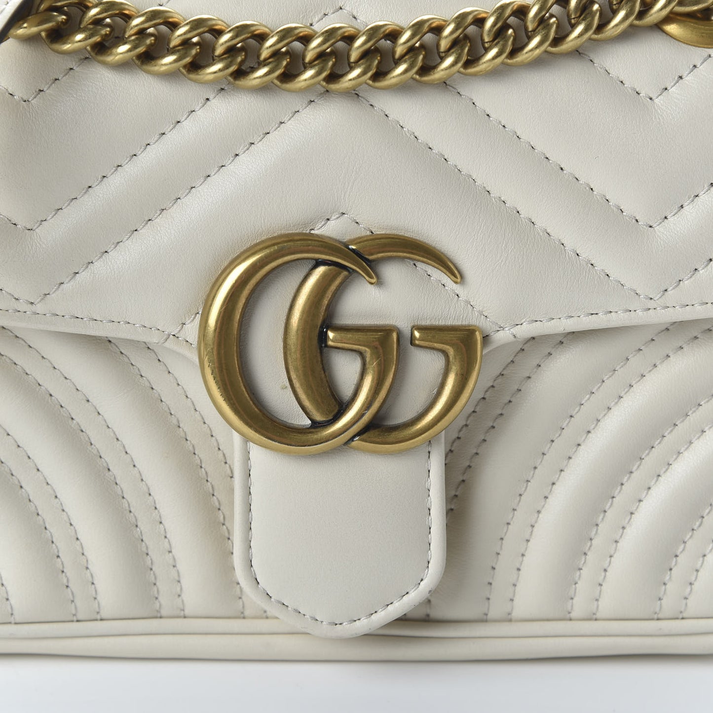 Calfskin Matelasse Mini GG Marmont Shoulder Bag White