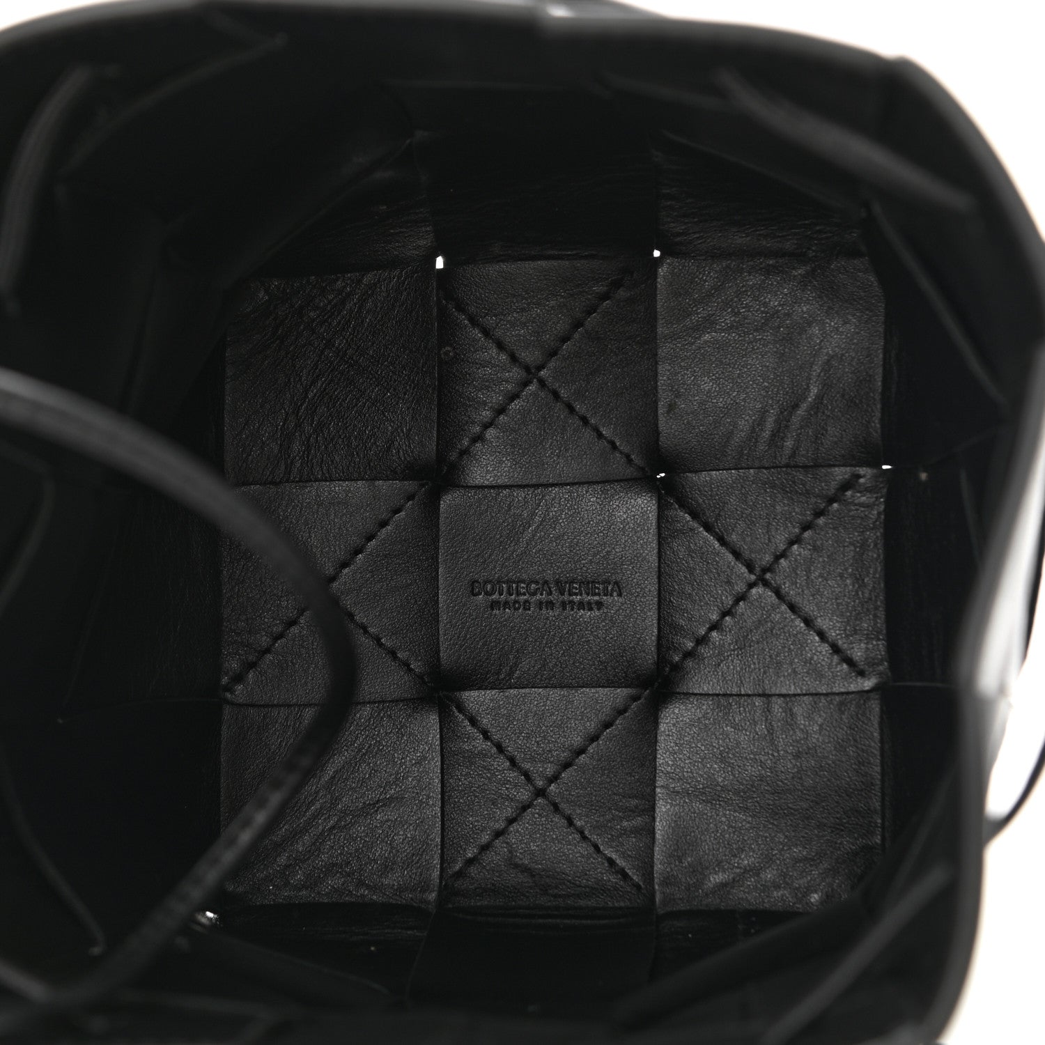 Bottega Veneta Nappa Maxi Intrecciato Cassette Bucket Bag Black 7 of 10
