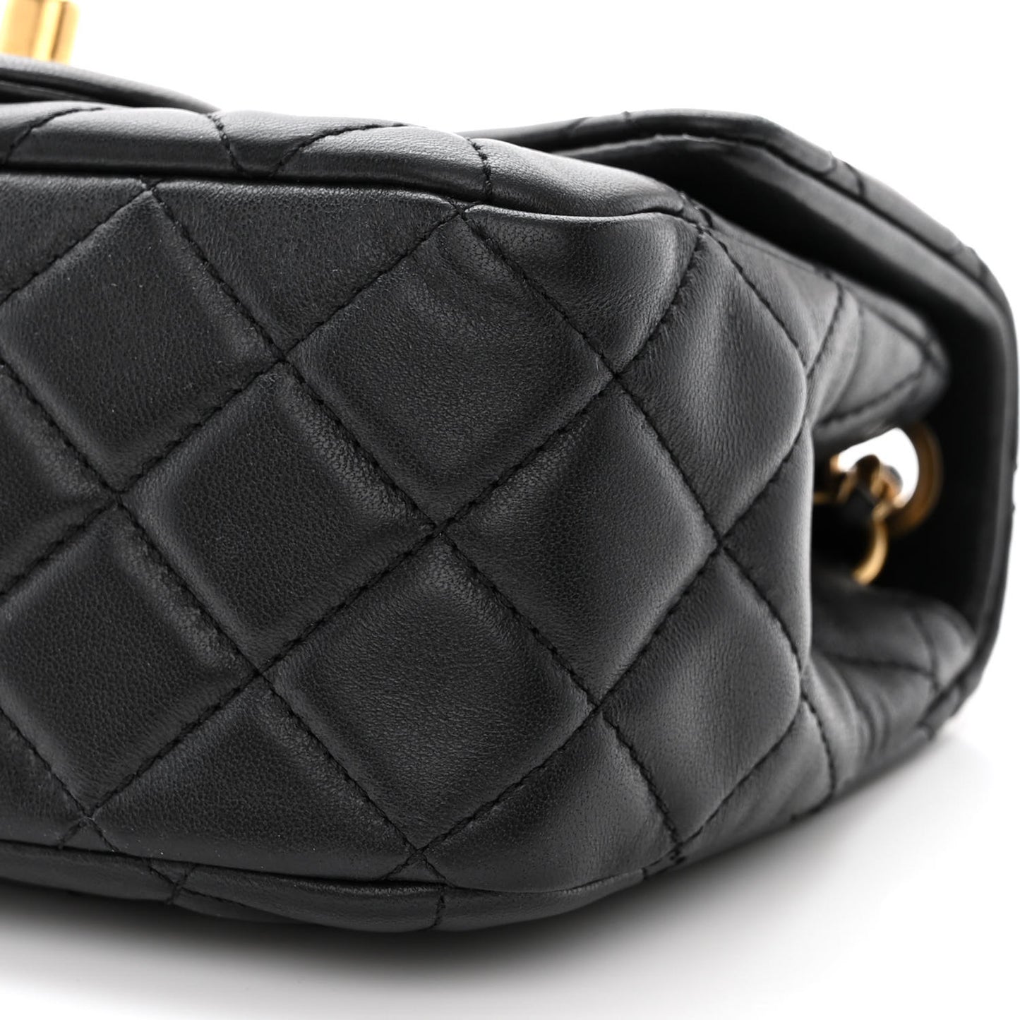 Lambskin Quilted Mini Pearl Crush Flap Black