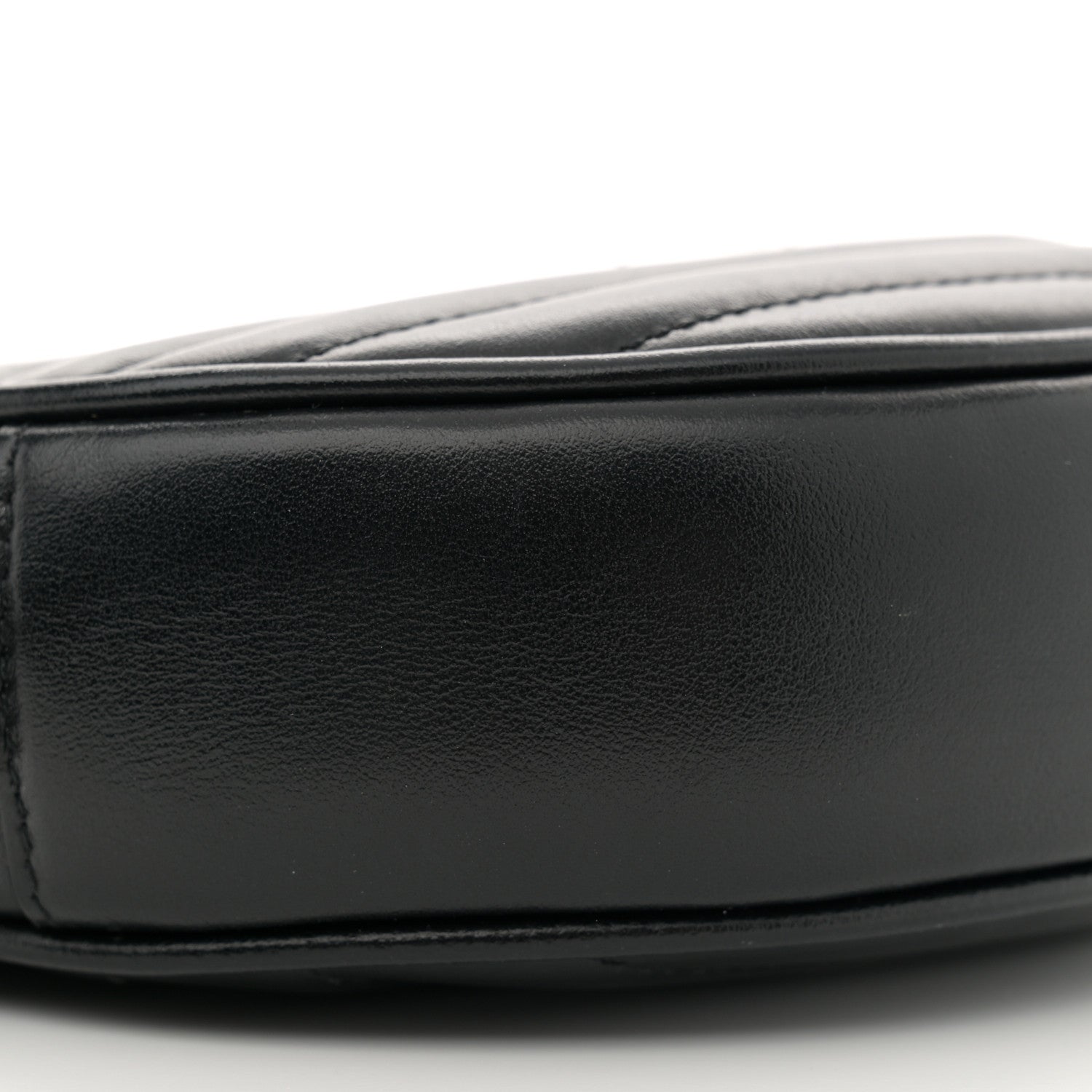 Saint Laurent Calfskin Matelasse Chevron Round Vinyle Camera Bag Black 9 of 12