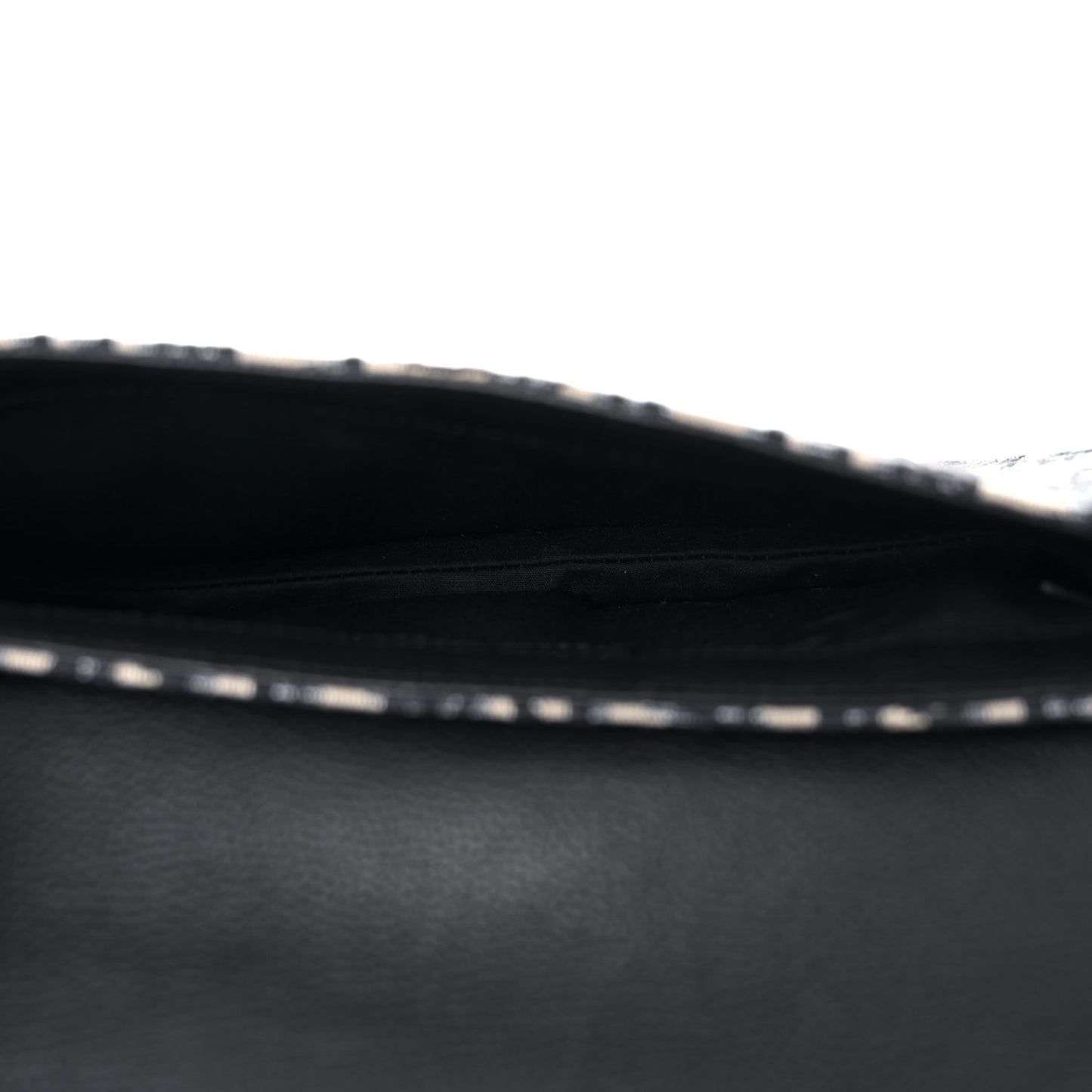 Oblique Saddle Messenger Pouch Beige Black
