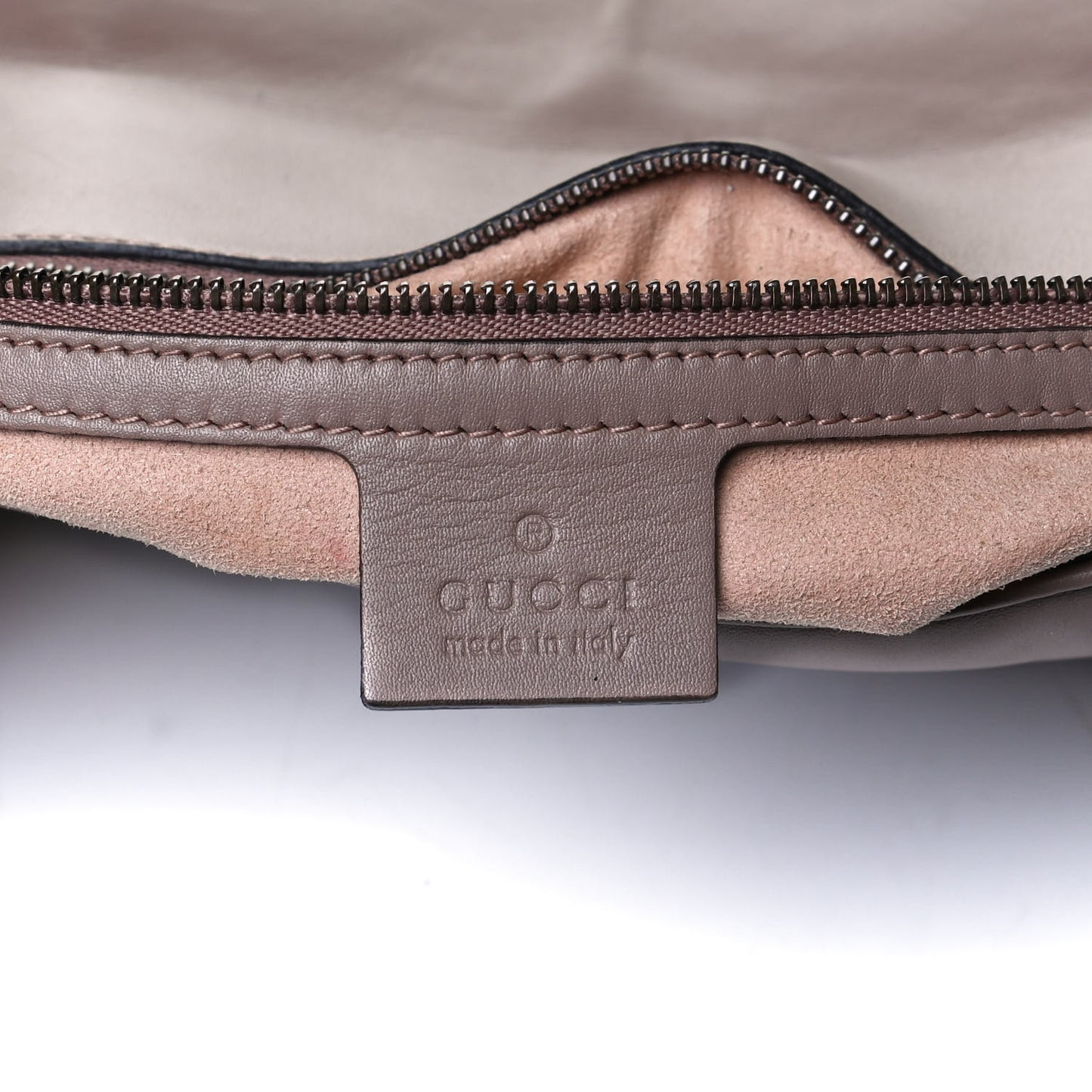 Calfskin Matelasse Medium GG Marmont Shoulder Bag Porcelain Rose