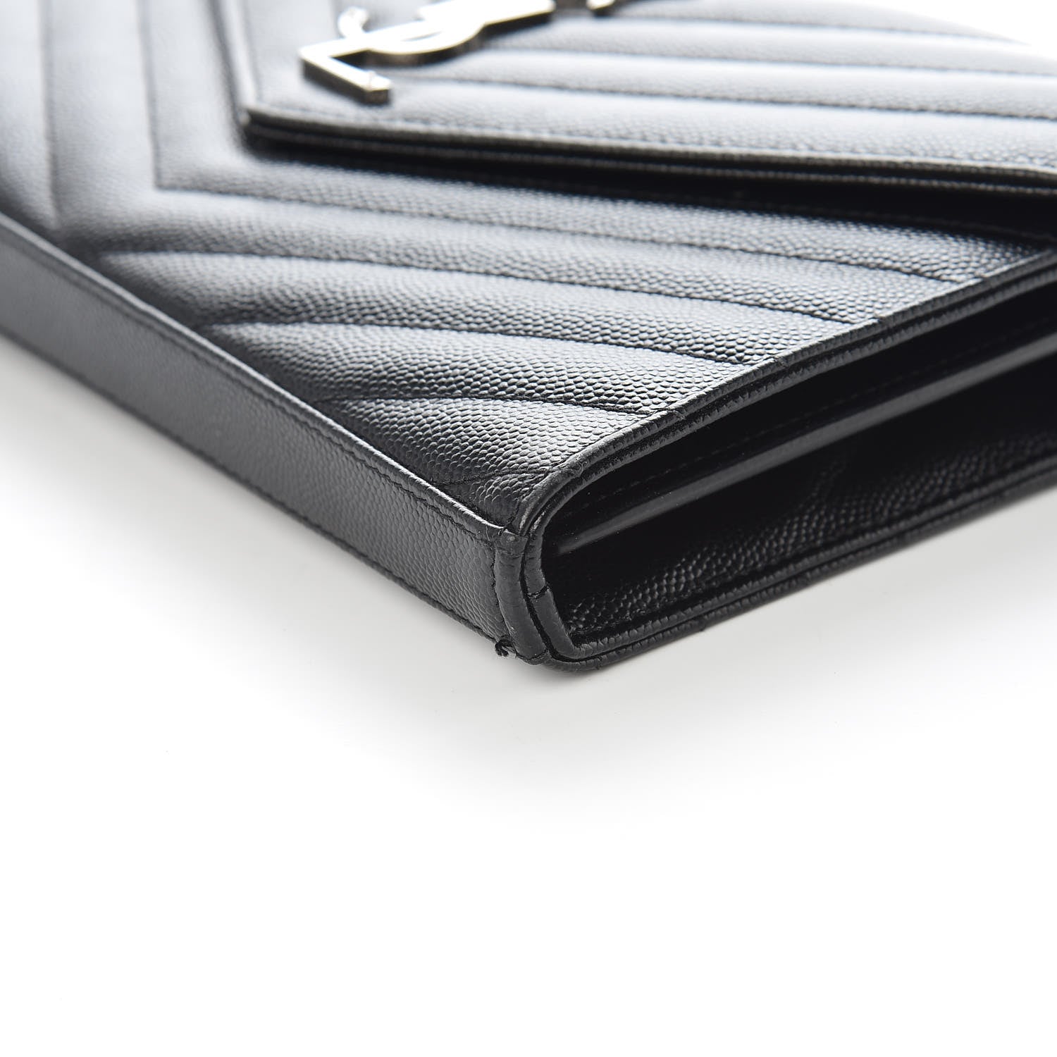 Saint Laurent Grain De Poudre Matelasse Chevron Monogram Chain Wallet Black 8 of 8