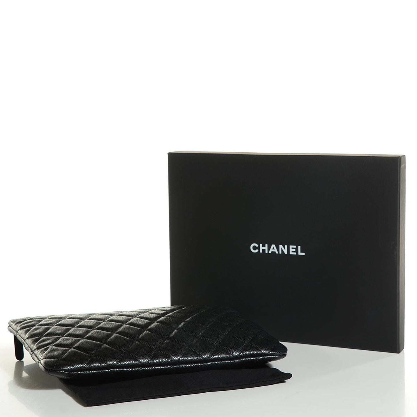 Caviar Quilted Medium Cosmetic Case Black