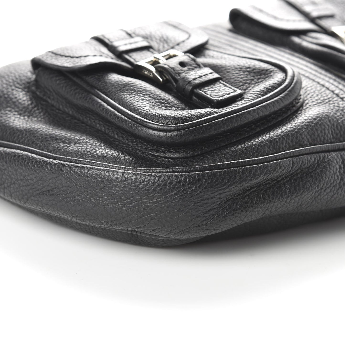 Vitello Daino Hobo Black