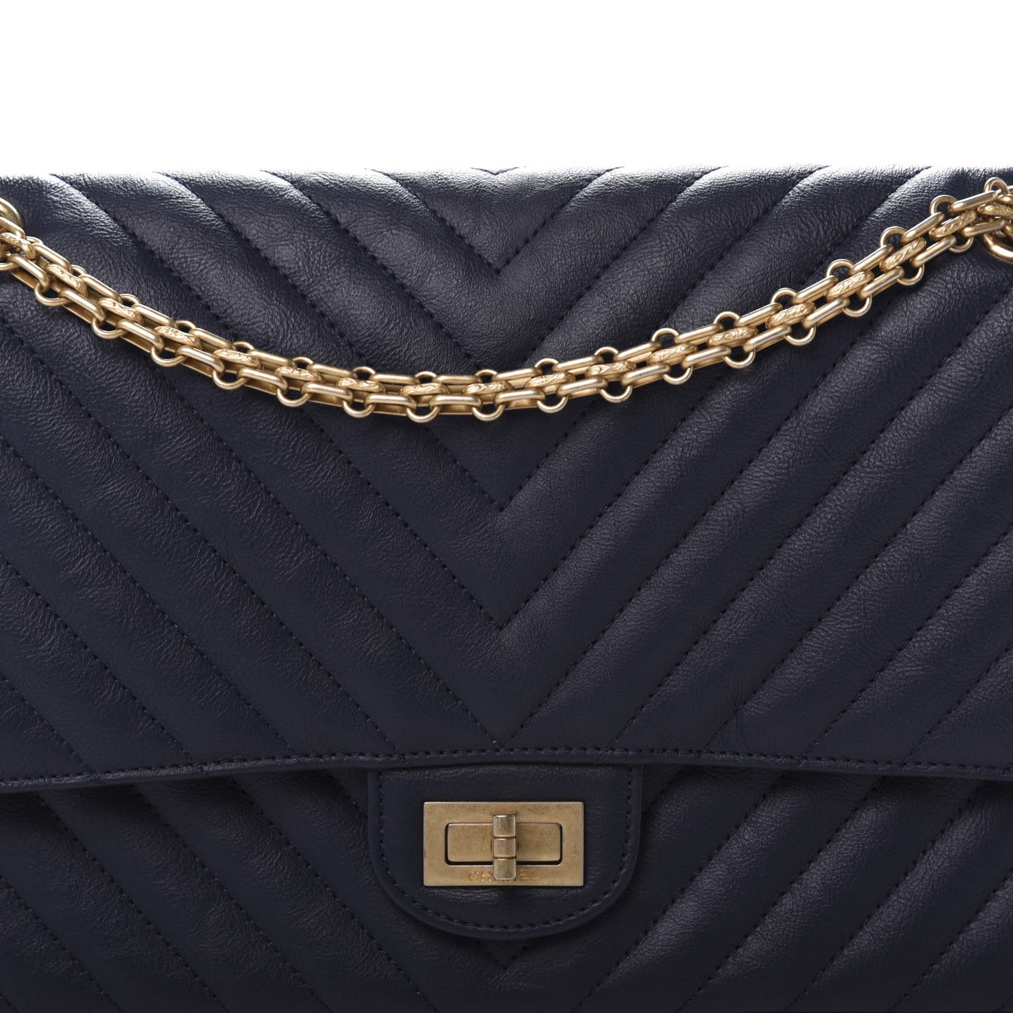 Crumpled Calfskin Chevron Quilted 2.55 Reissue 226 Navy Blue